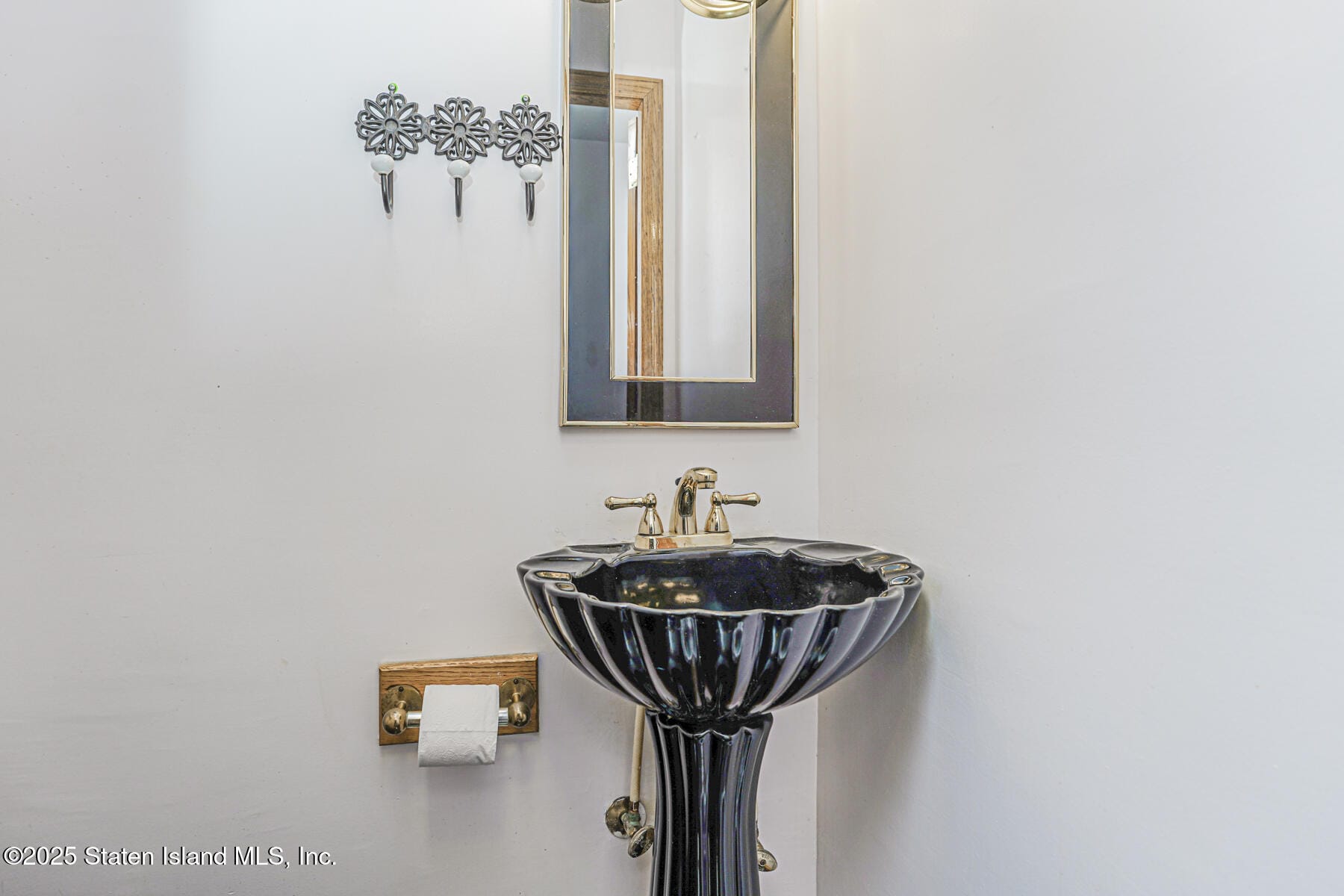 79 Claradon Lane, Staten Island, NY, 10305 image 8