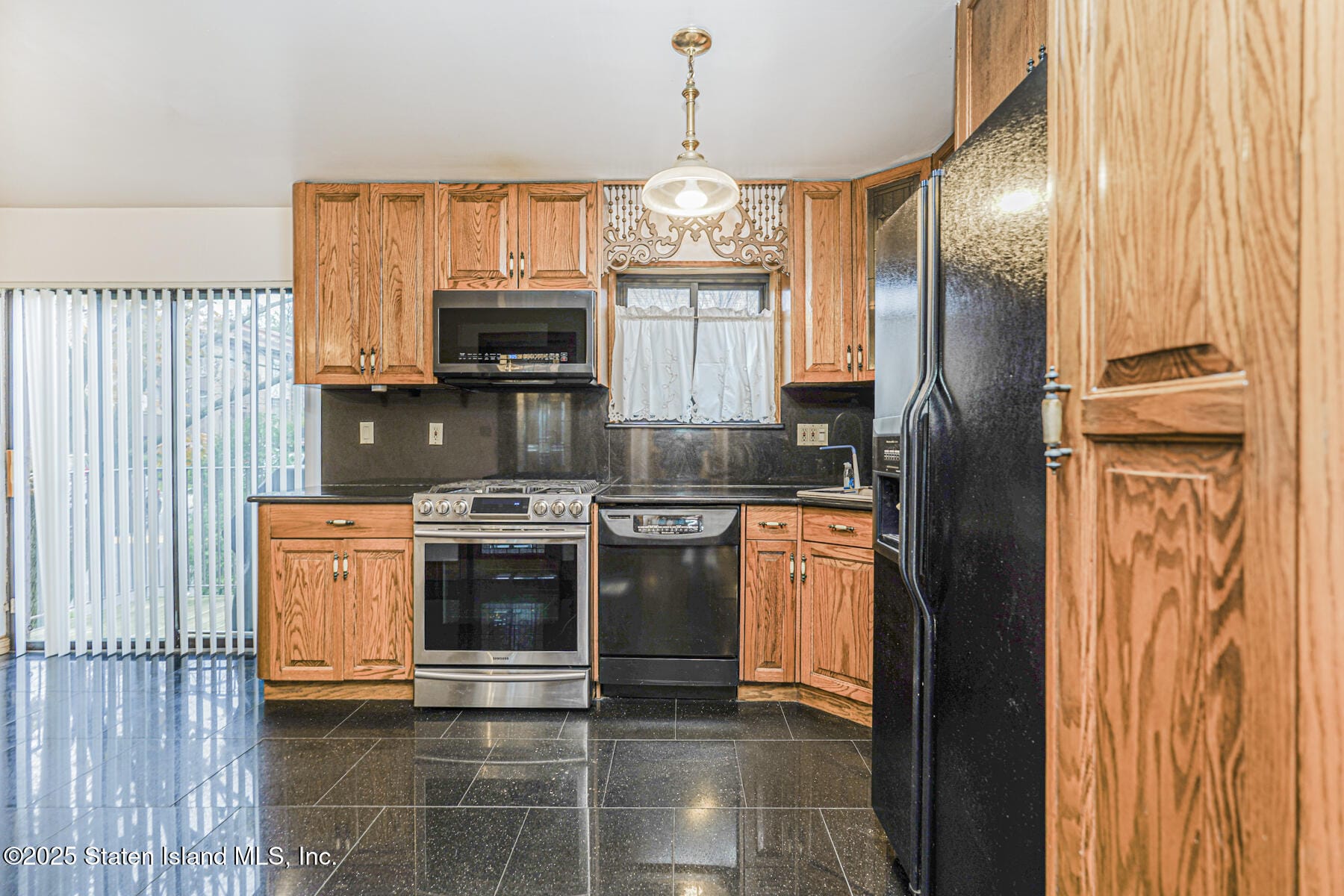 79 Claradon Lane, Staten Island, NY, 10305 image 11