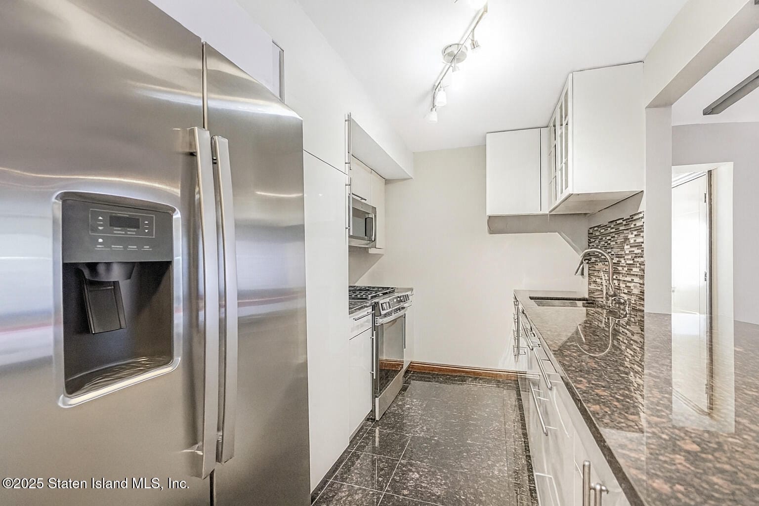 40 Wellington Court 2a Image 5