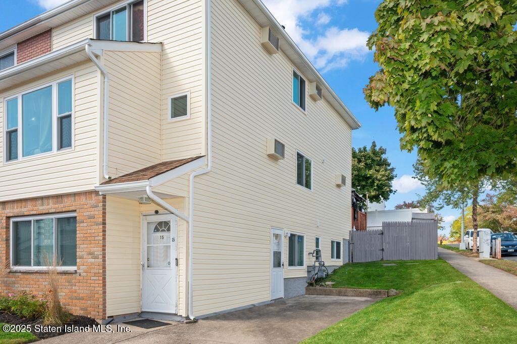 15 Corona Avenue Image 2