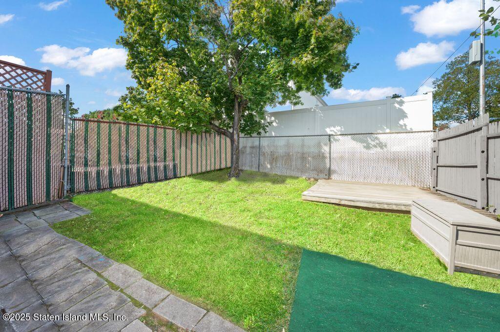 15 Corona Avenue Image 5