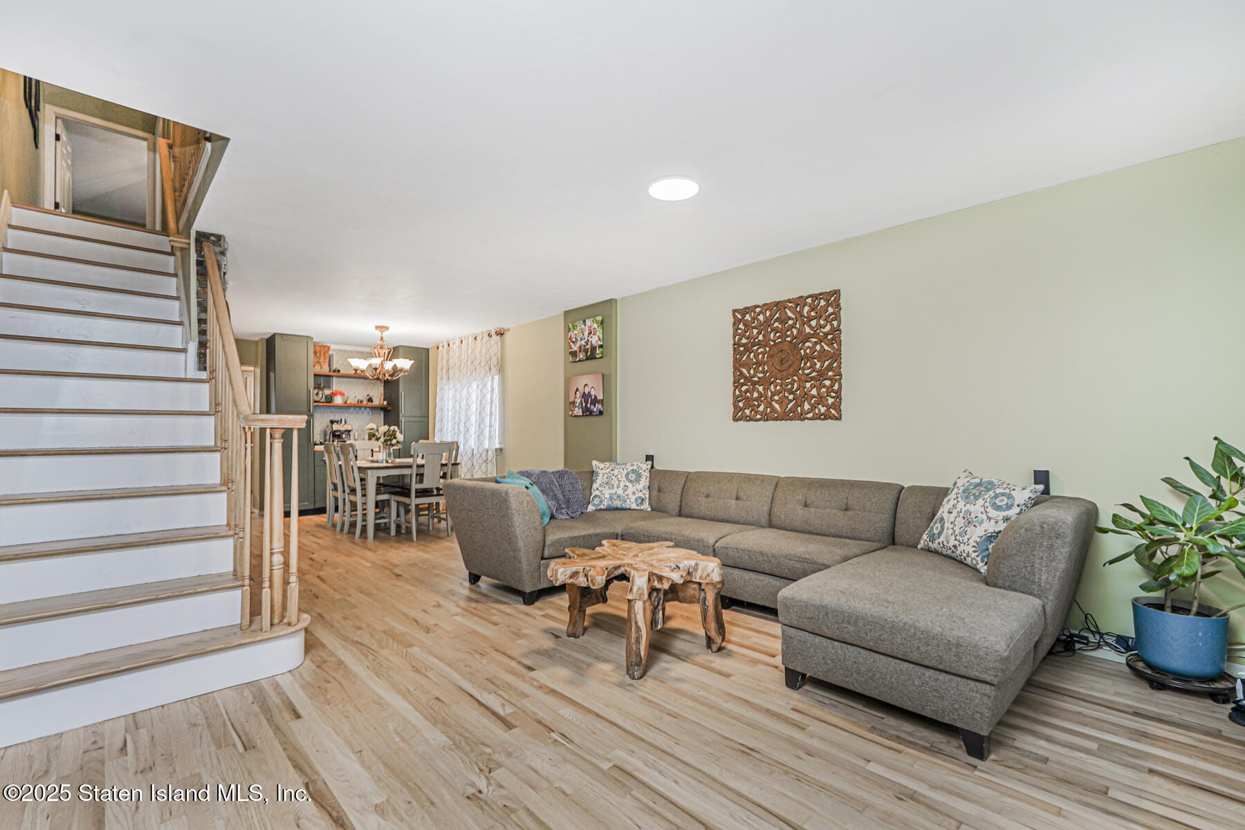 29 Diaz Street Image 3