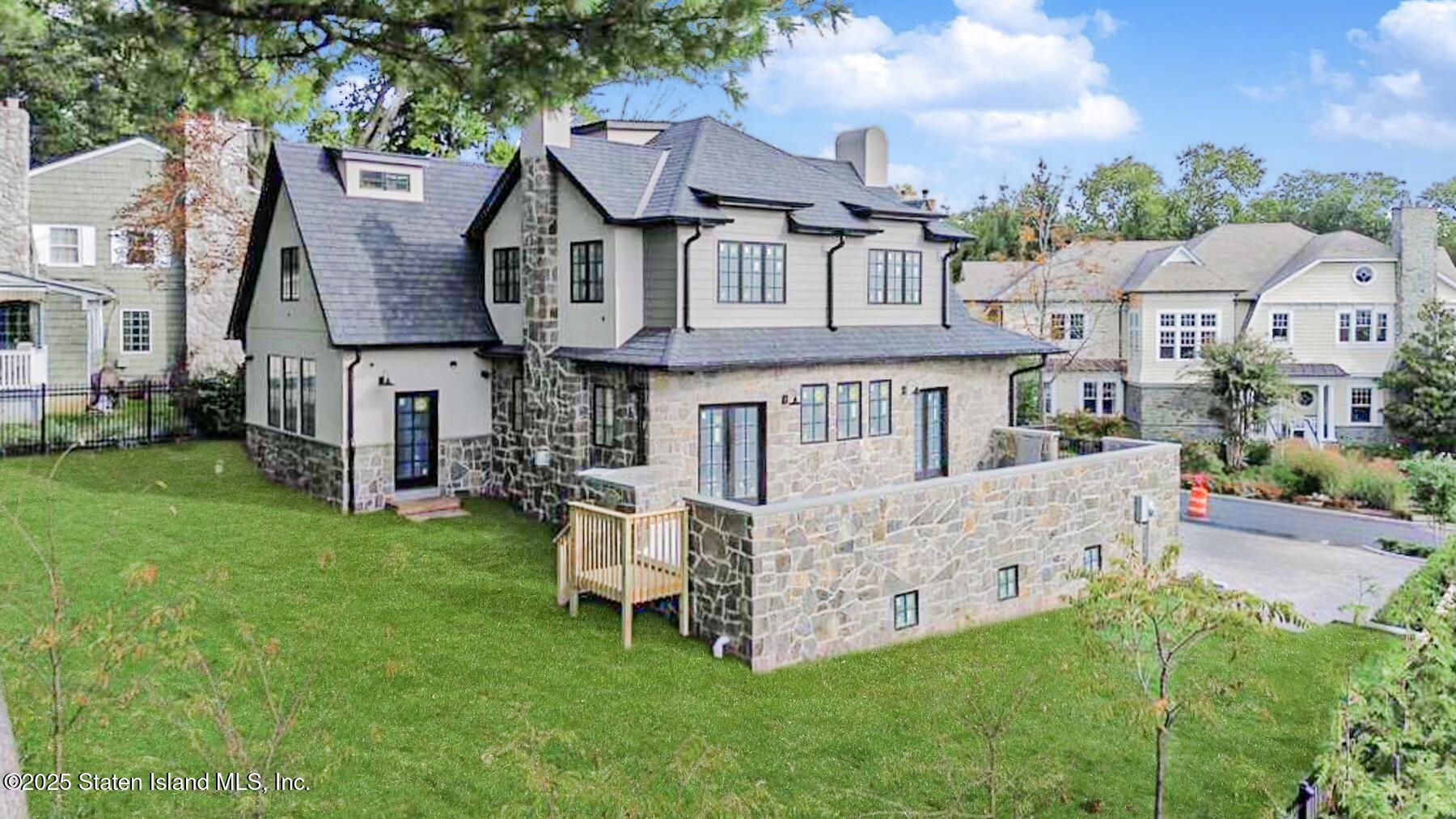 91 West Entry Road Image 4