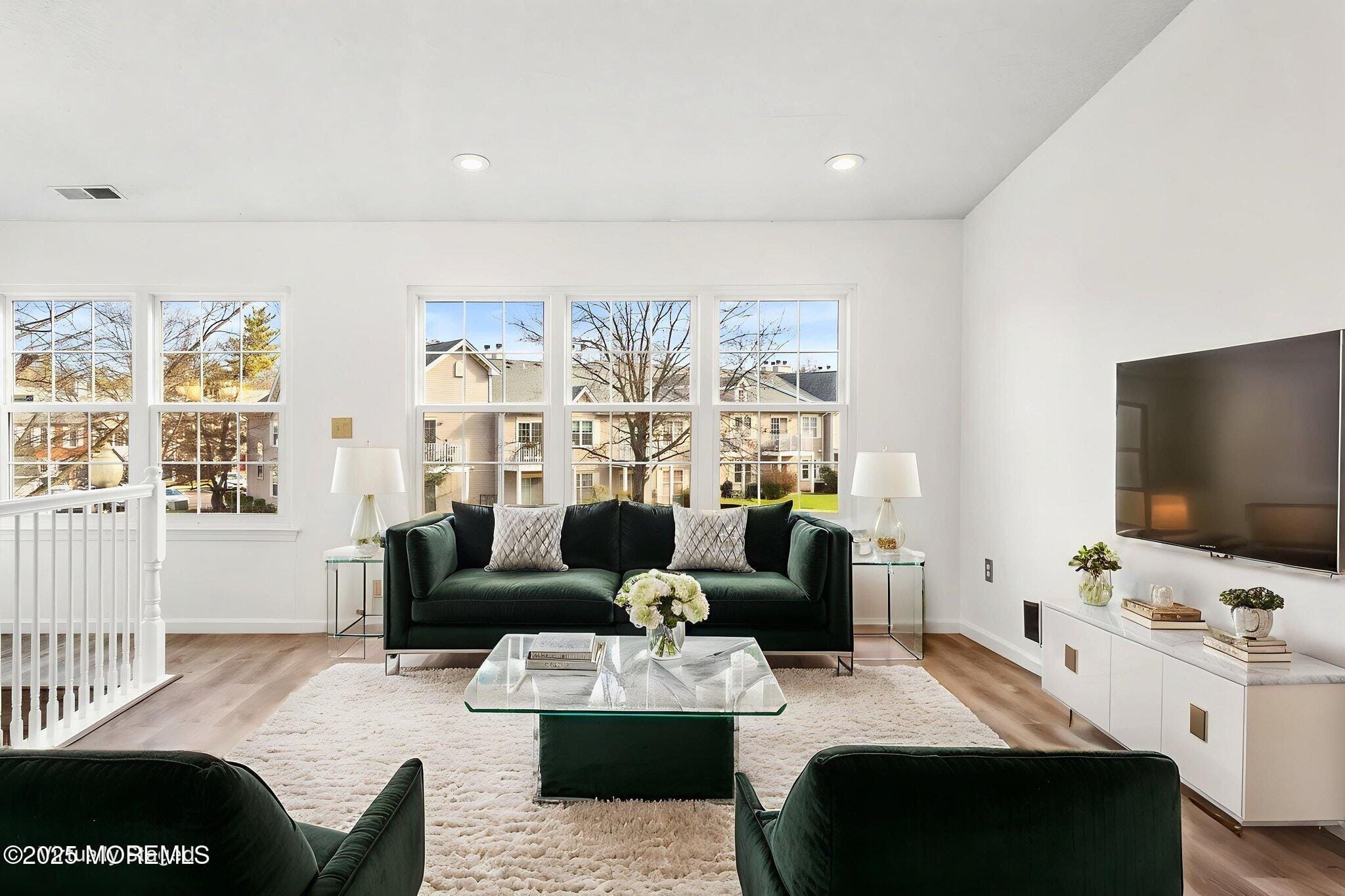 22 Arthur Glick Boulevard 2506 Image 4