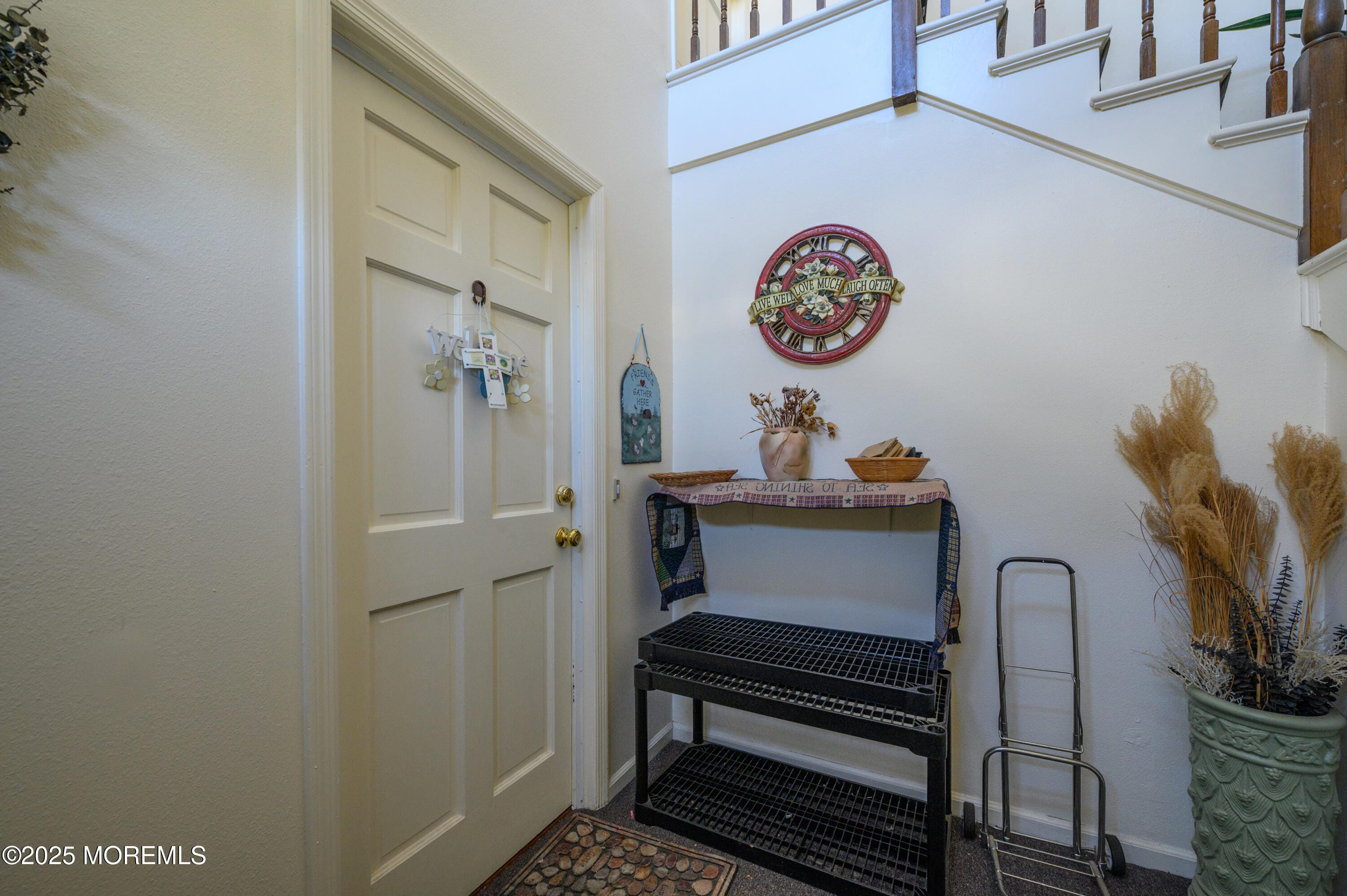 267 Milford Lane 267B Image 4