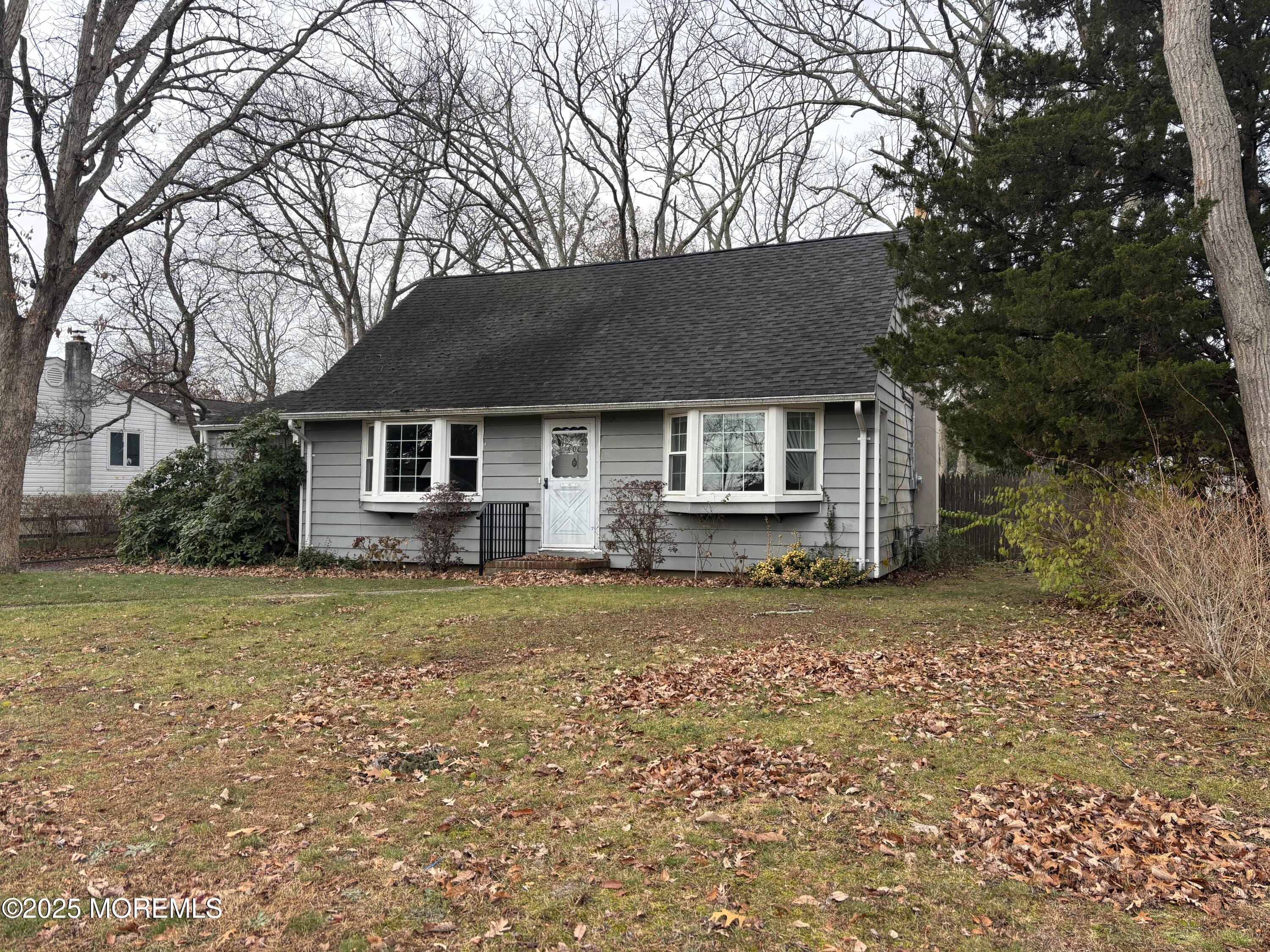 408 Spiral Drive Image 2