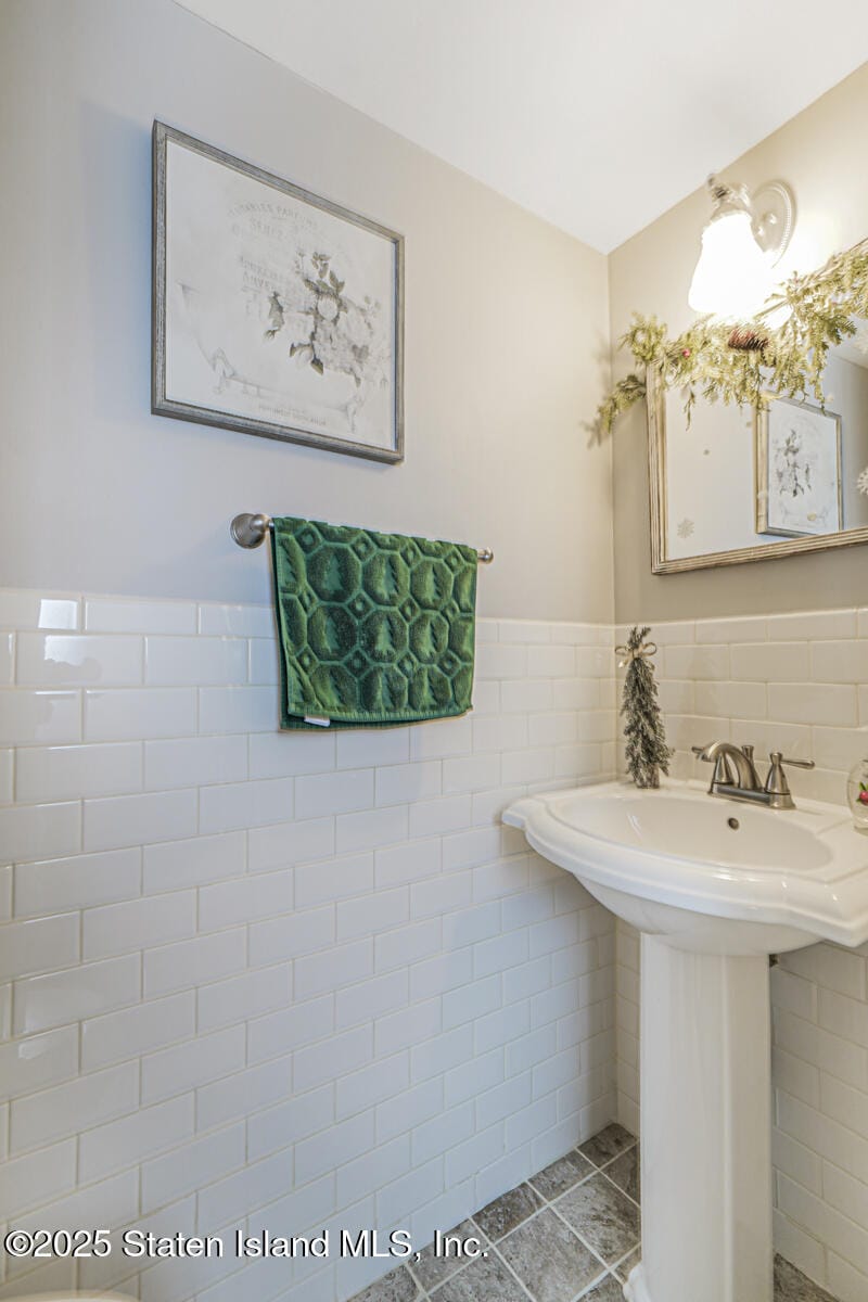 147 Russek Drive, Staten Island, NY, 10312 image 12