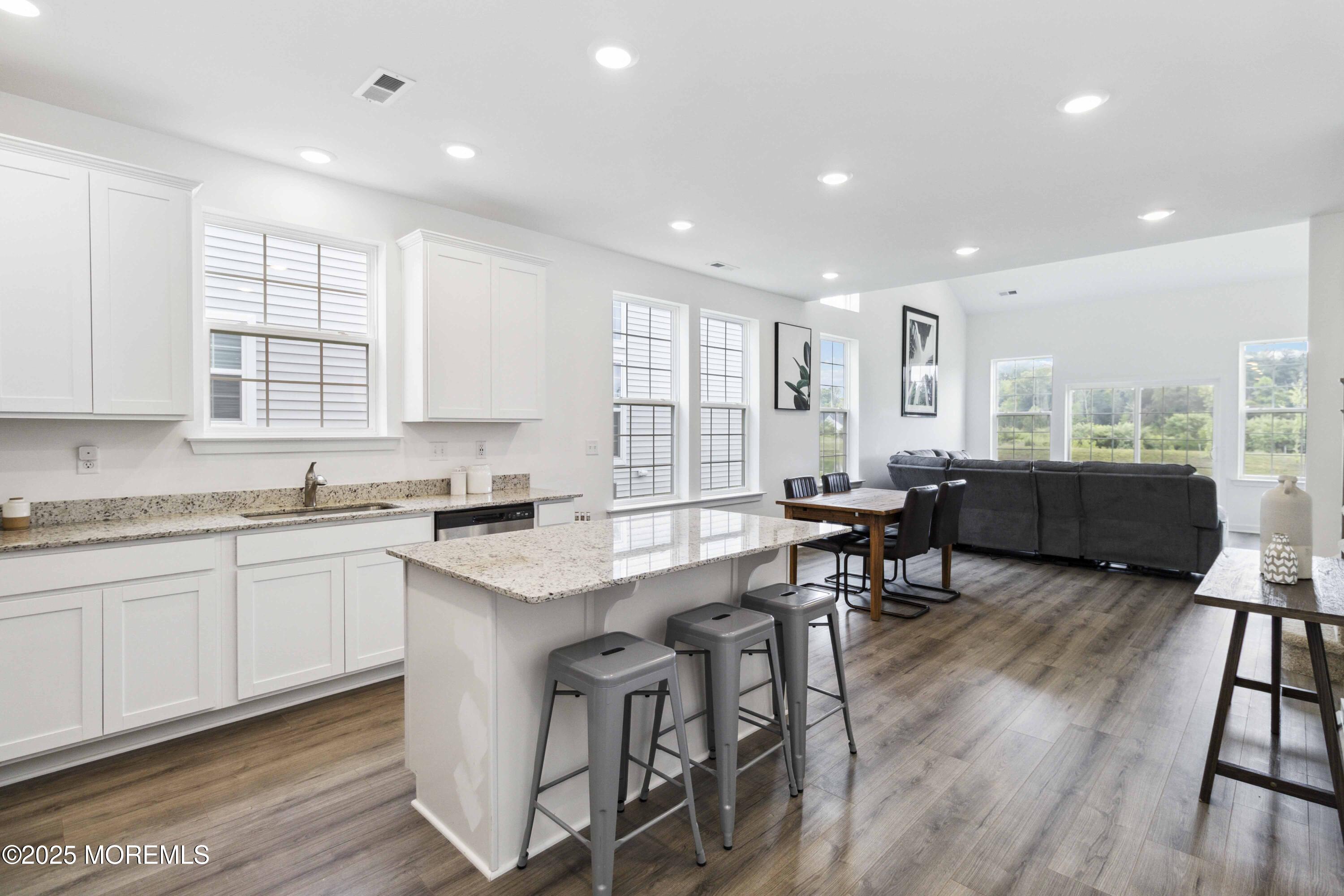 40 Aqueduct Boulevard Image 3