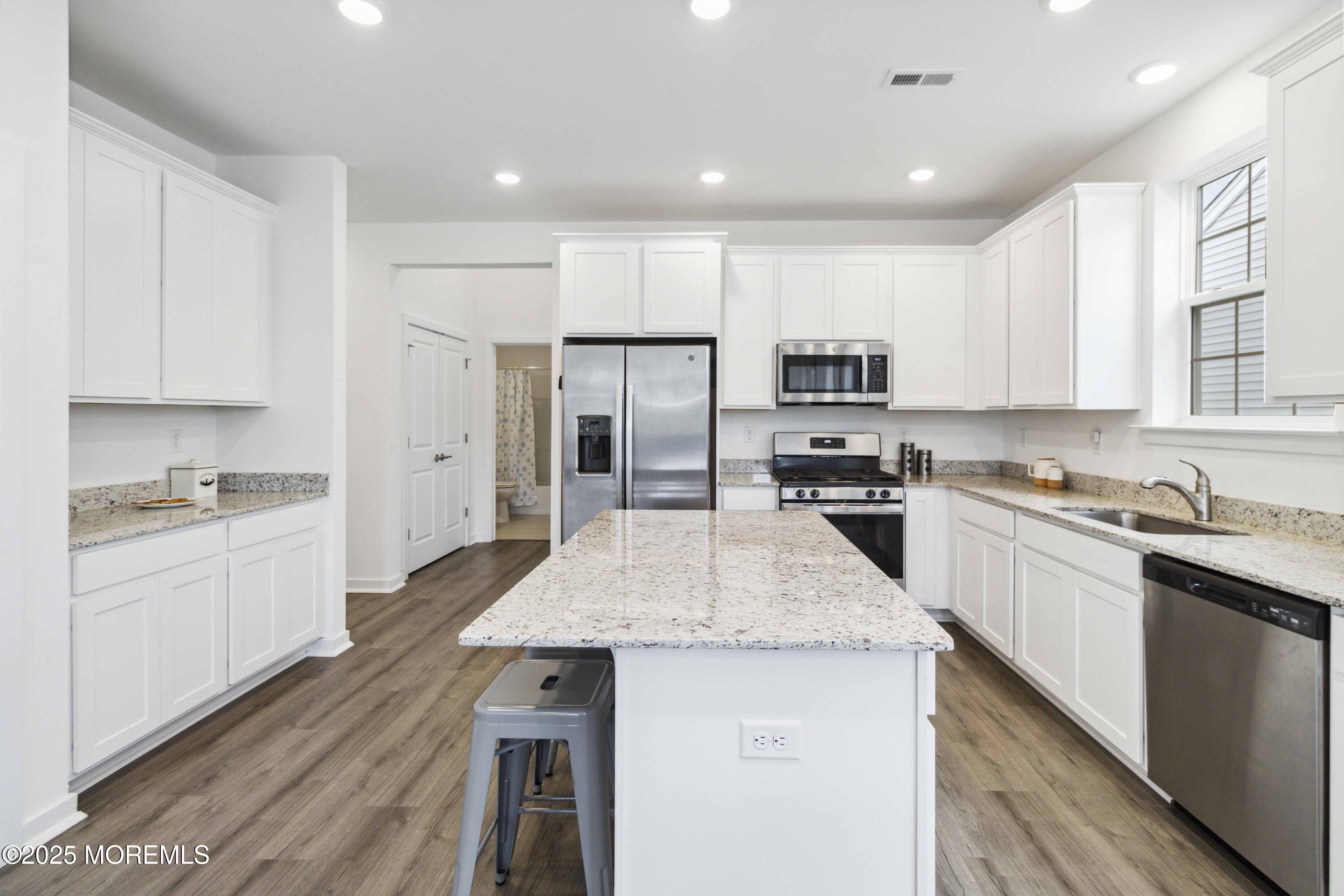 40 Aqueduct Boulevard Image 5