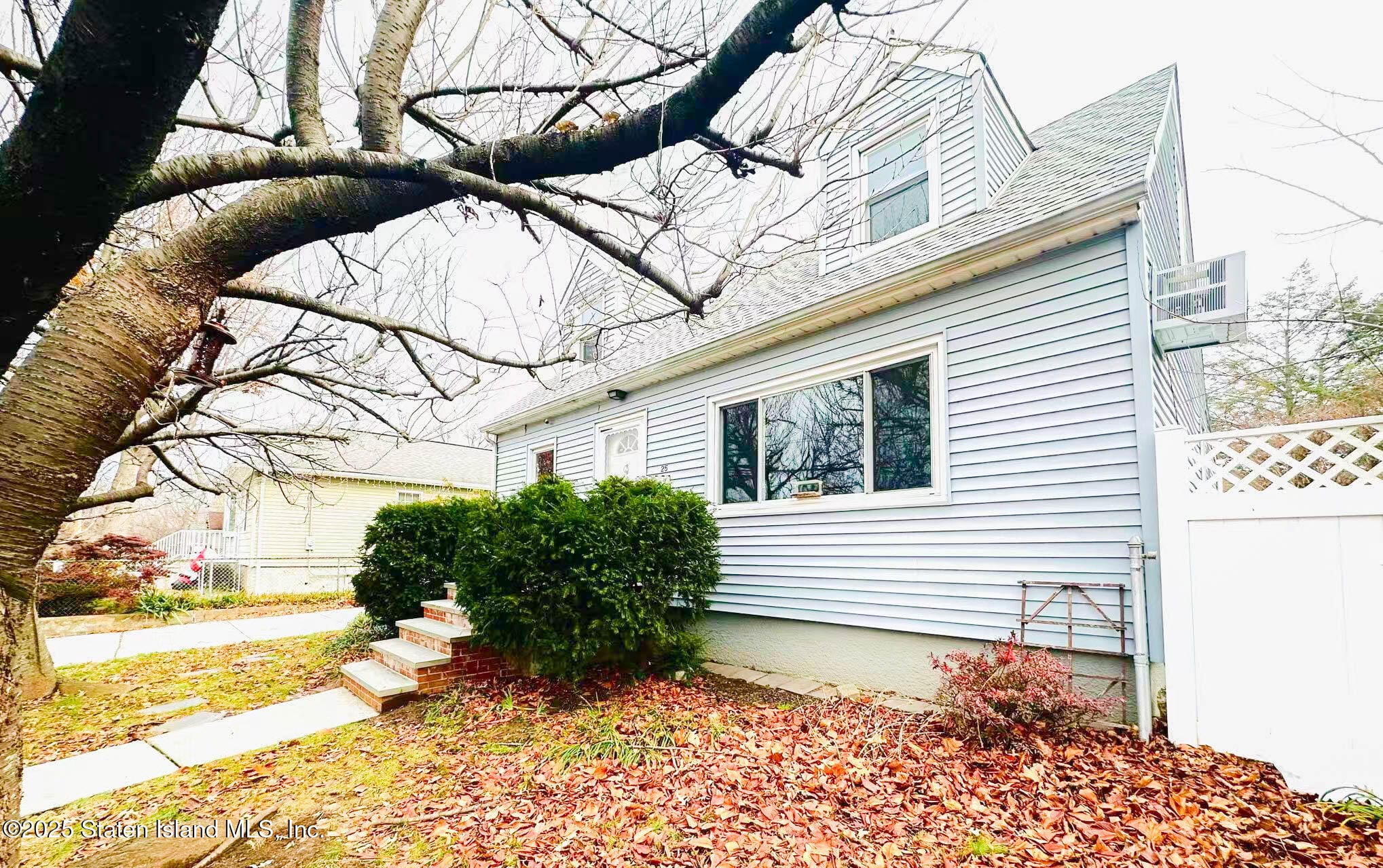 25 Iowa Place Image 2