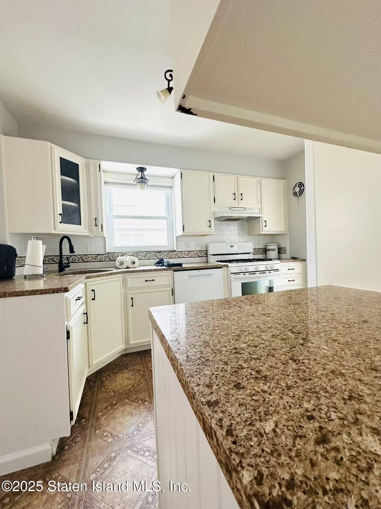 25 Iowa Place, Staten Island, NY, 10314 image 18