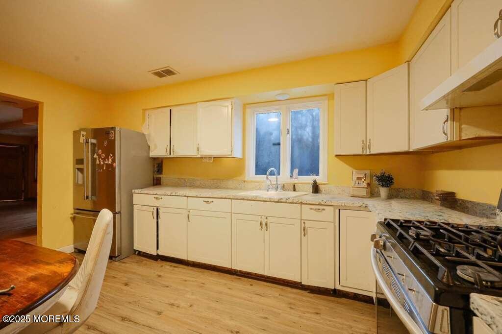 1158 Cecil Court Image 4
