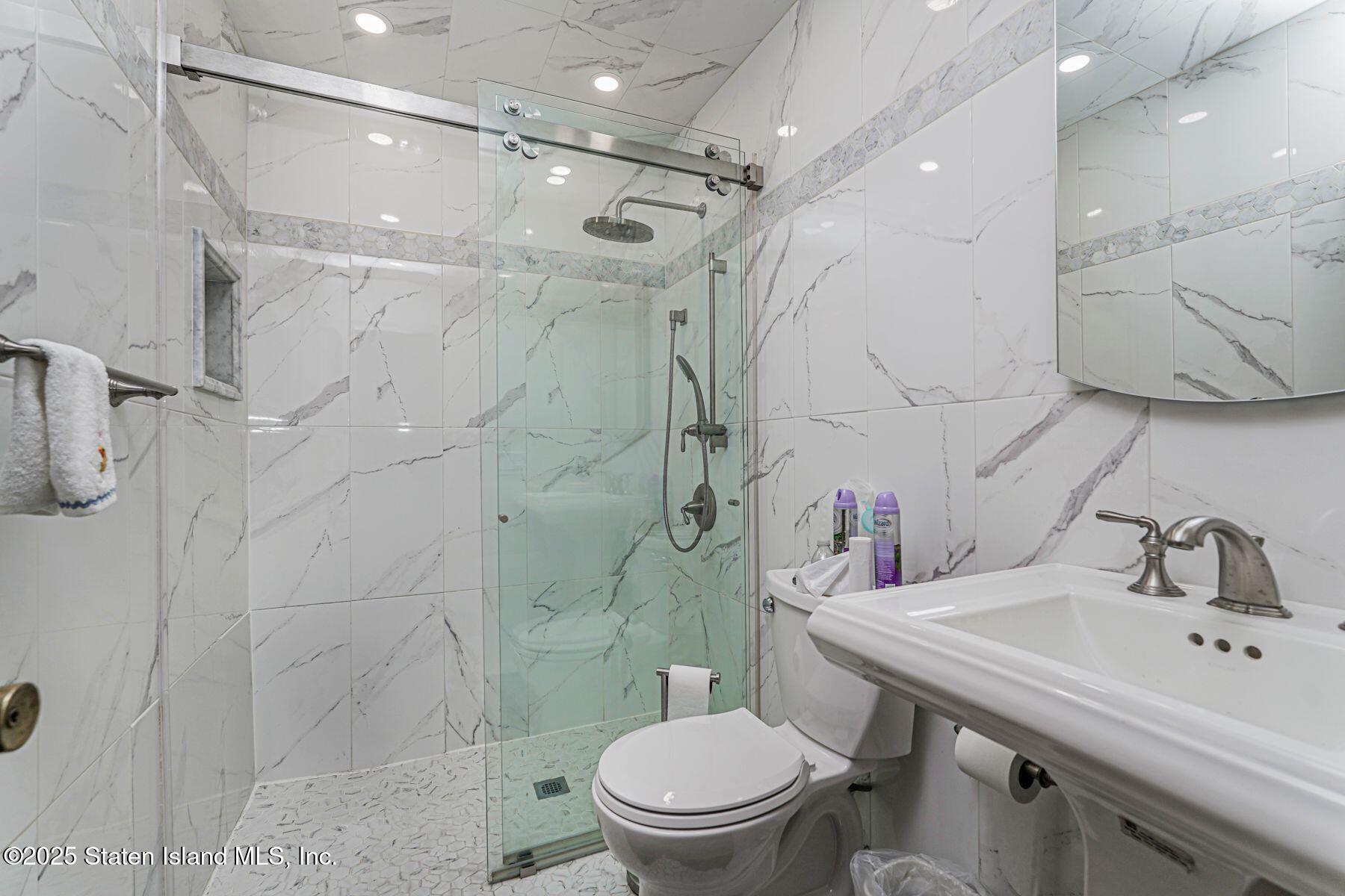 35 Milden Avenue, Staten Island, NY, 10301 image 13