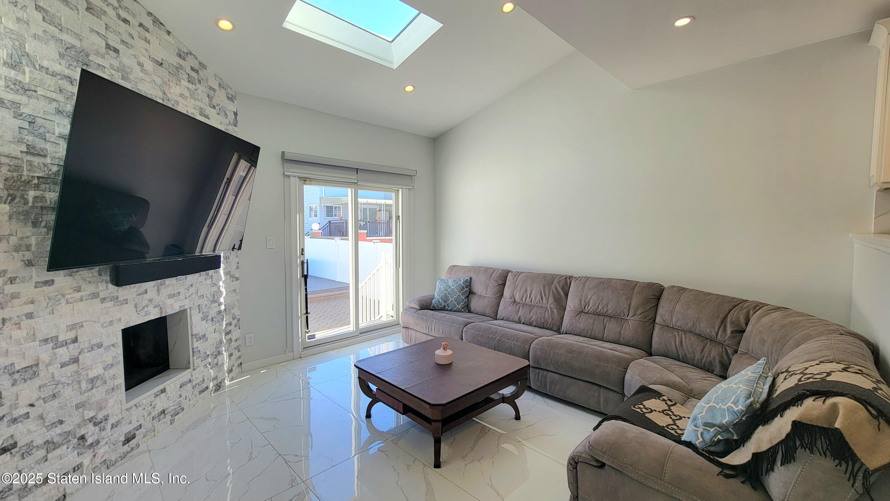 47 Evans Street, Staten Island, NY, 10314 image 26