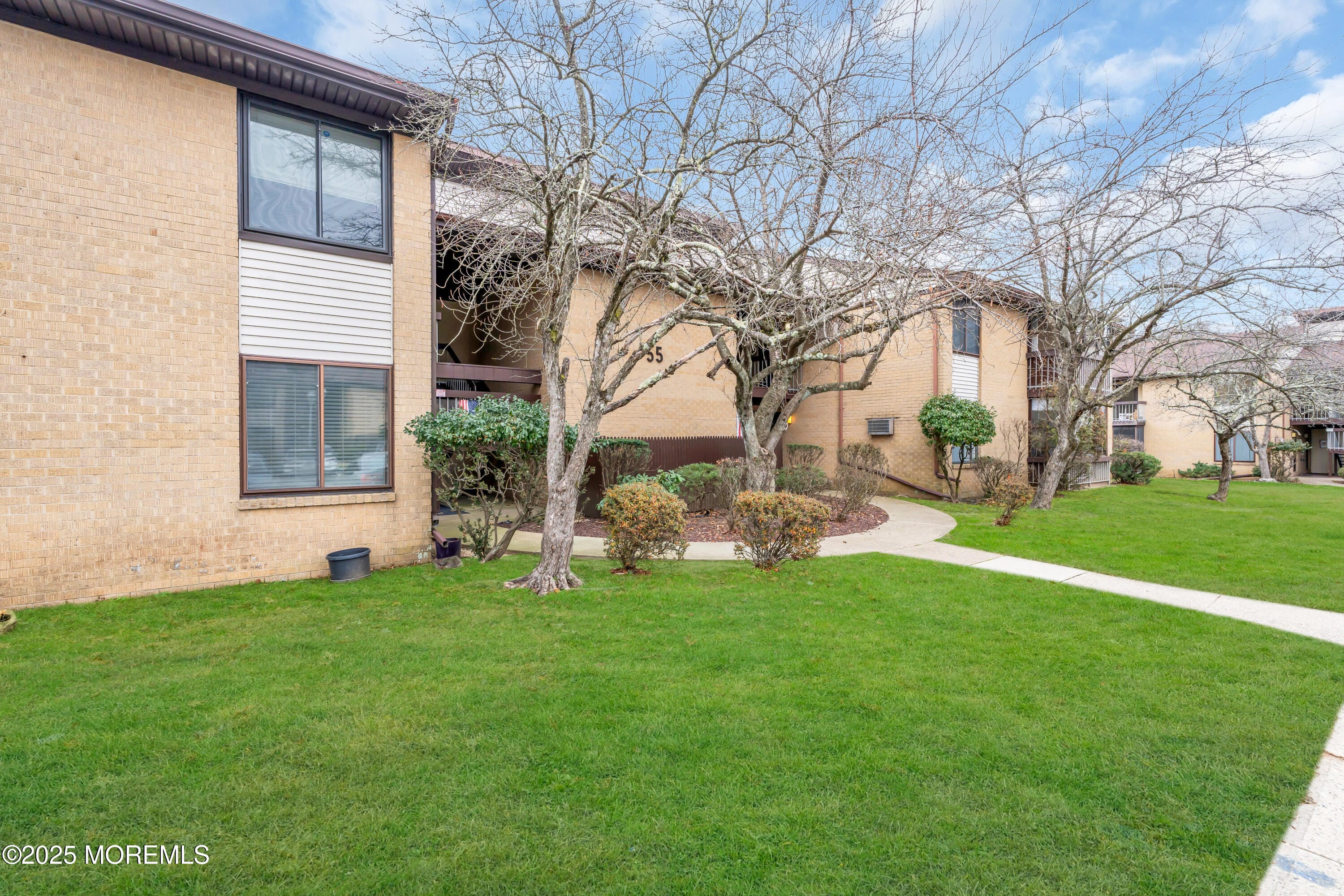 55 Amberly Drive G, Manalapan, NJ, 07726 image 28