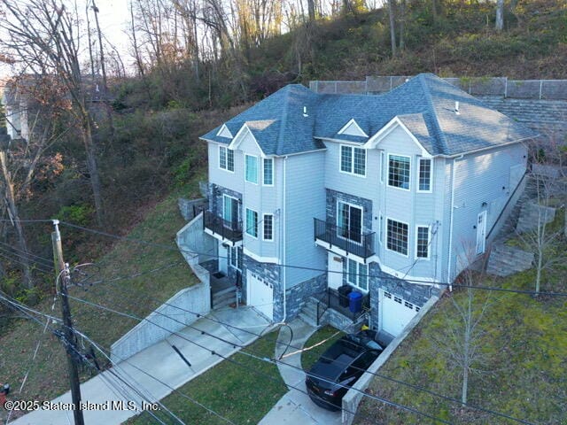 28 Wandel Ave Avenue Image 3