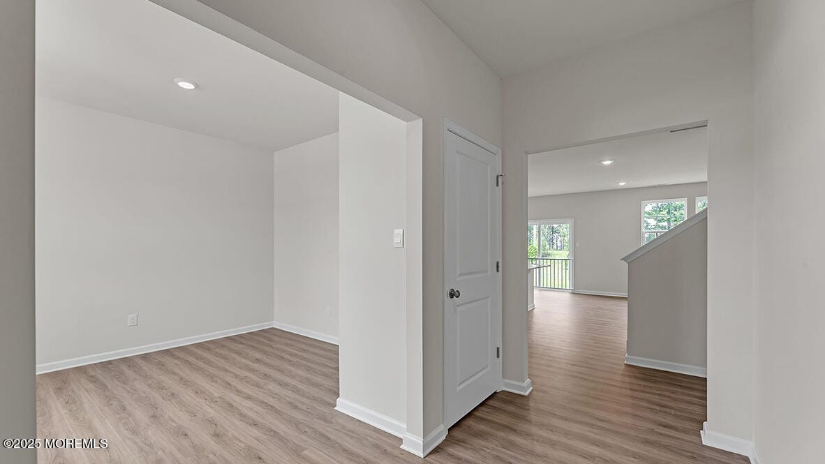 8 Dahlia Court Image 2