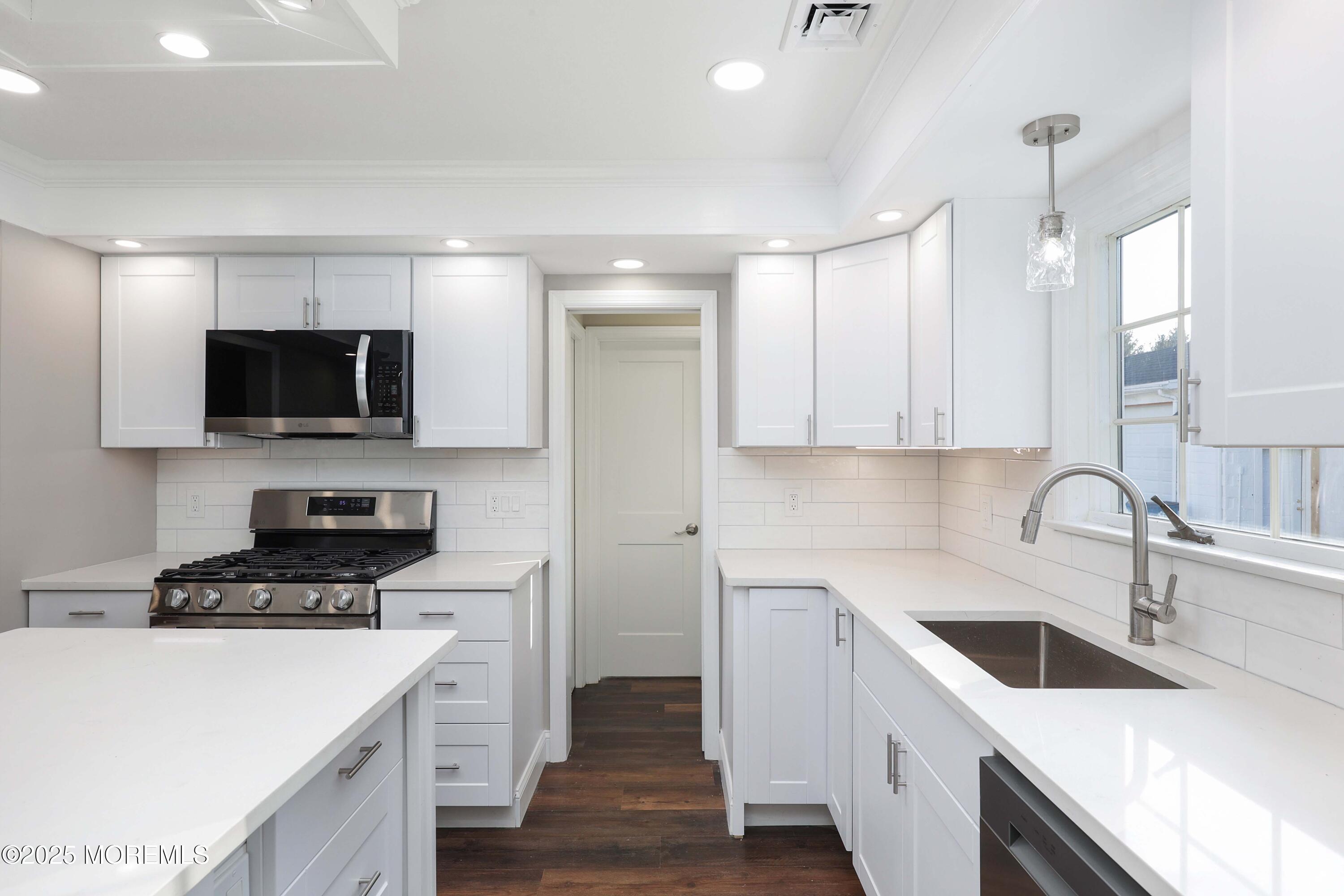 118 State Route 34, Holmdel, NJ, 07733 image 13