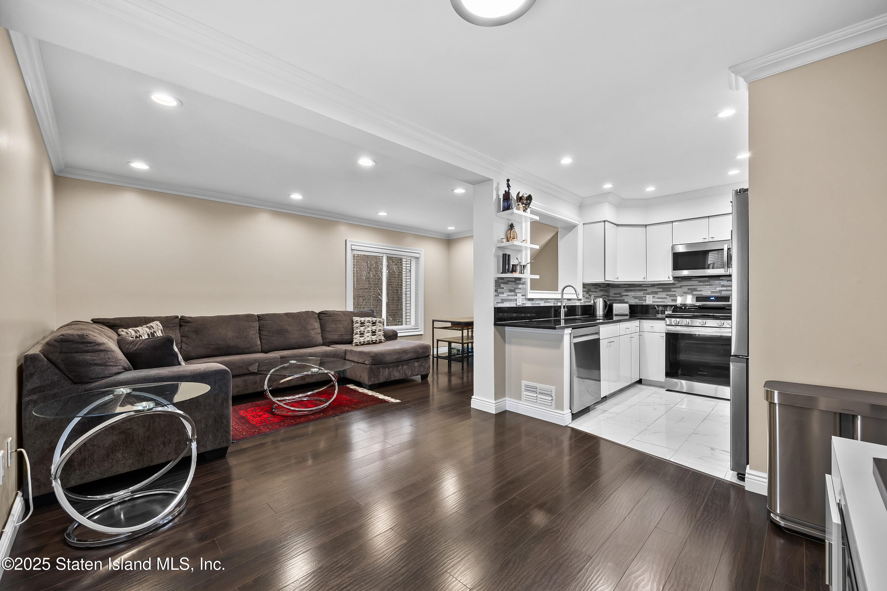 512 Ilyssa Way, Staten Island, NY, 10312 image 8