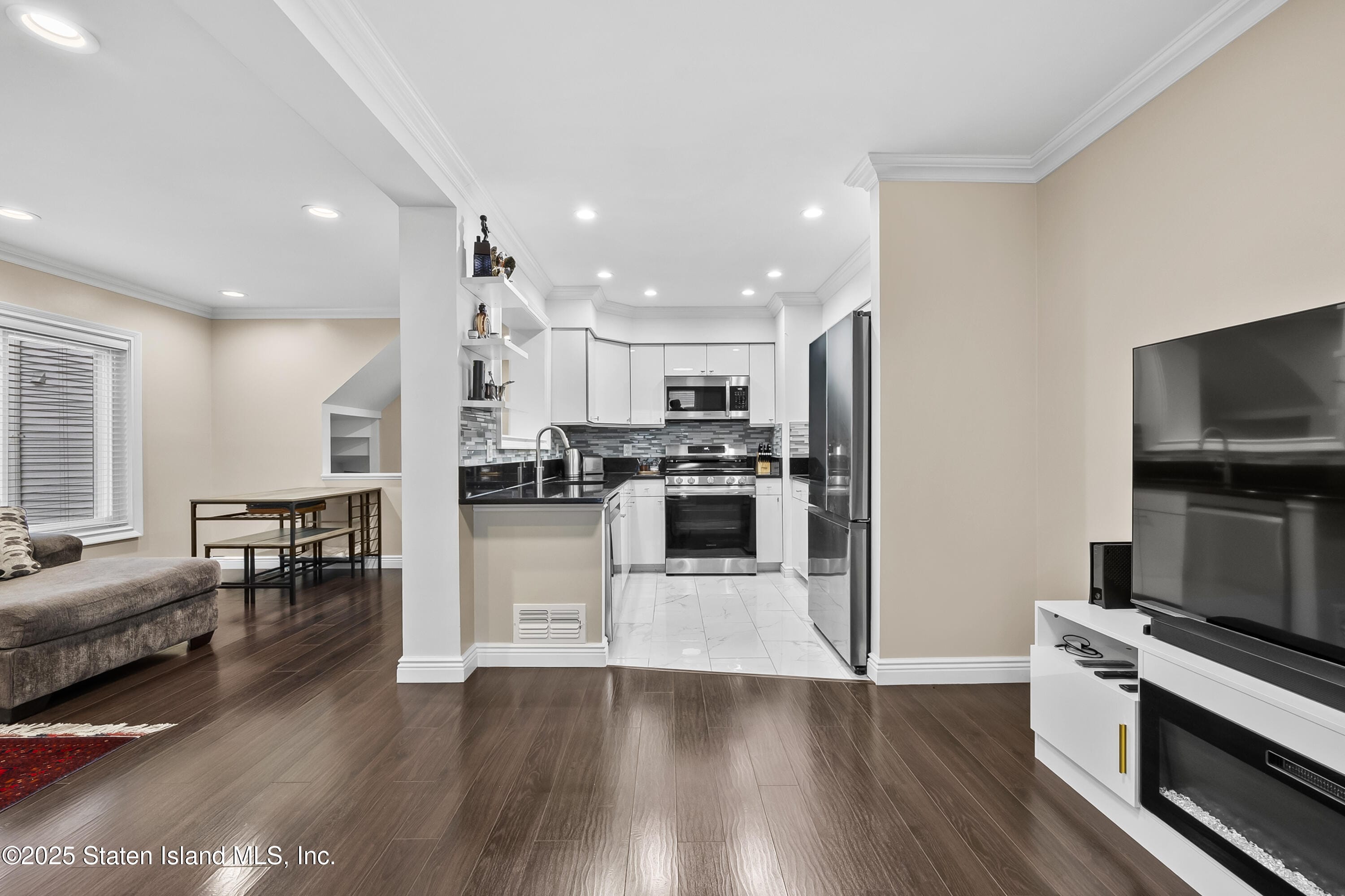 512 Ilyssa Way, Staten Island, NY, 10312 image 10