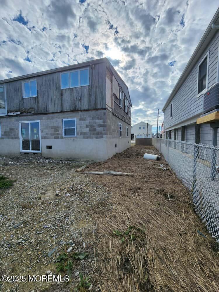 389 Kingfisher Road Image 3