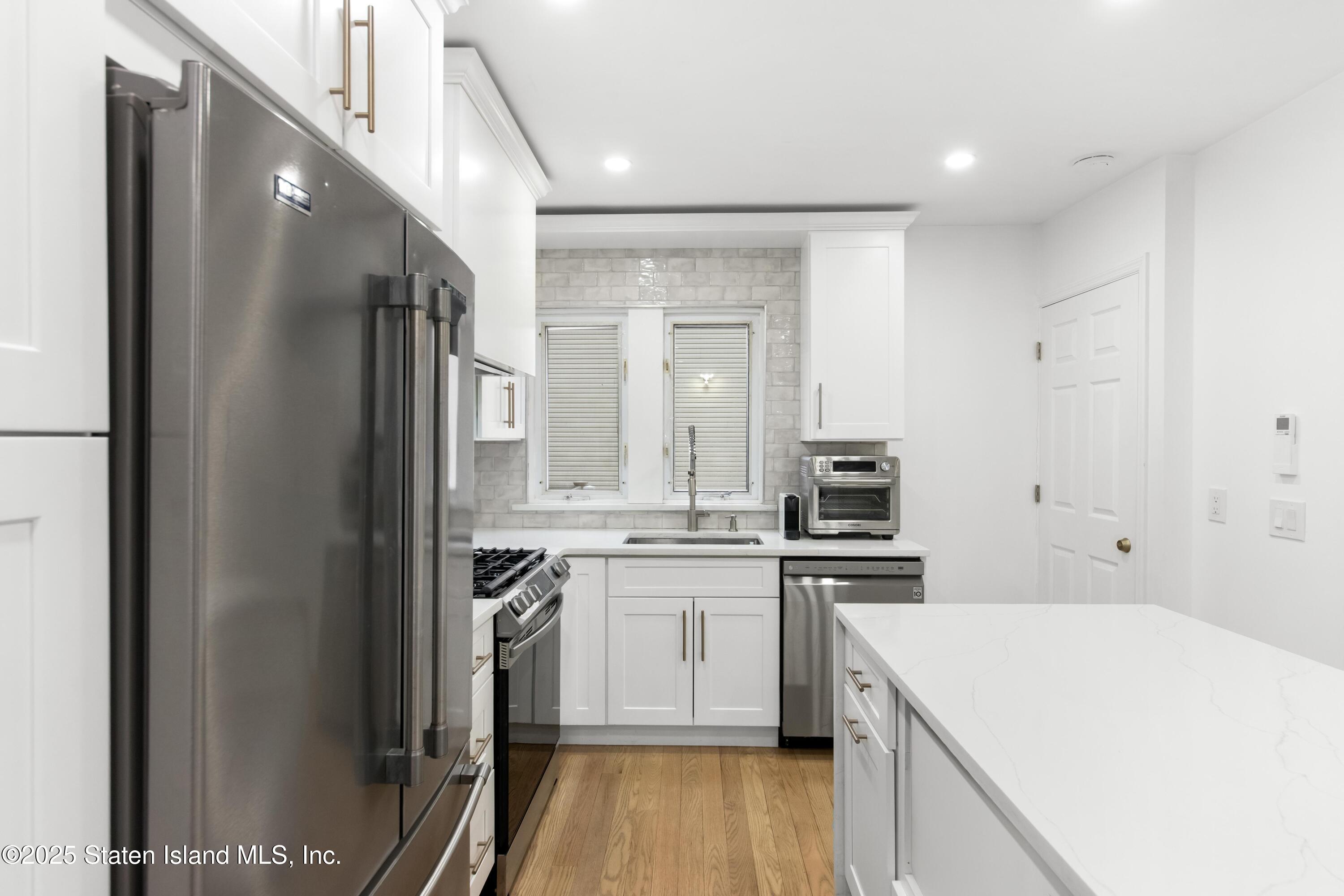 65 Floyd Street Image 5