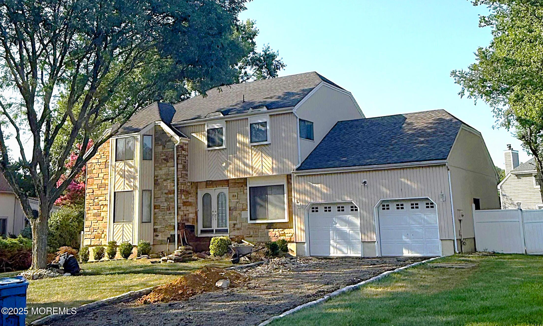 32 Victorian Drive Image 1