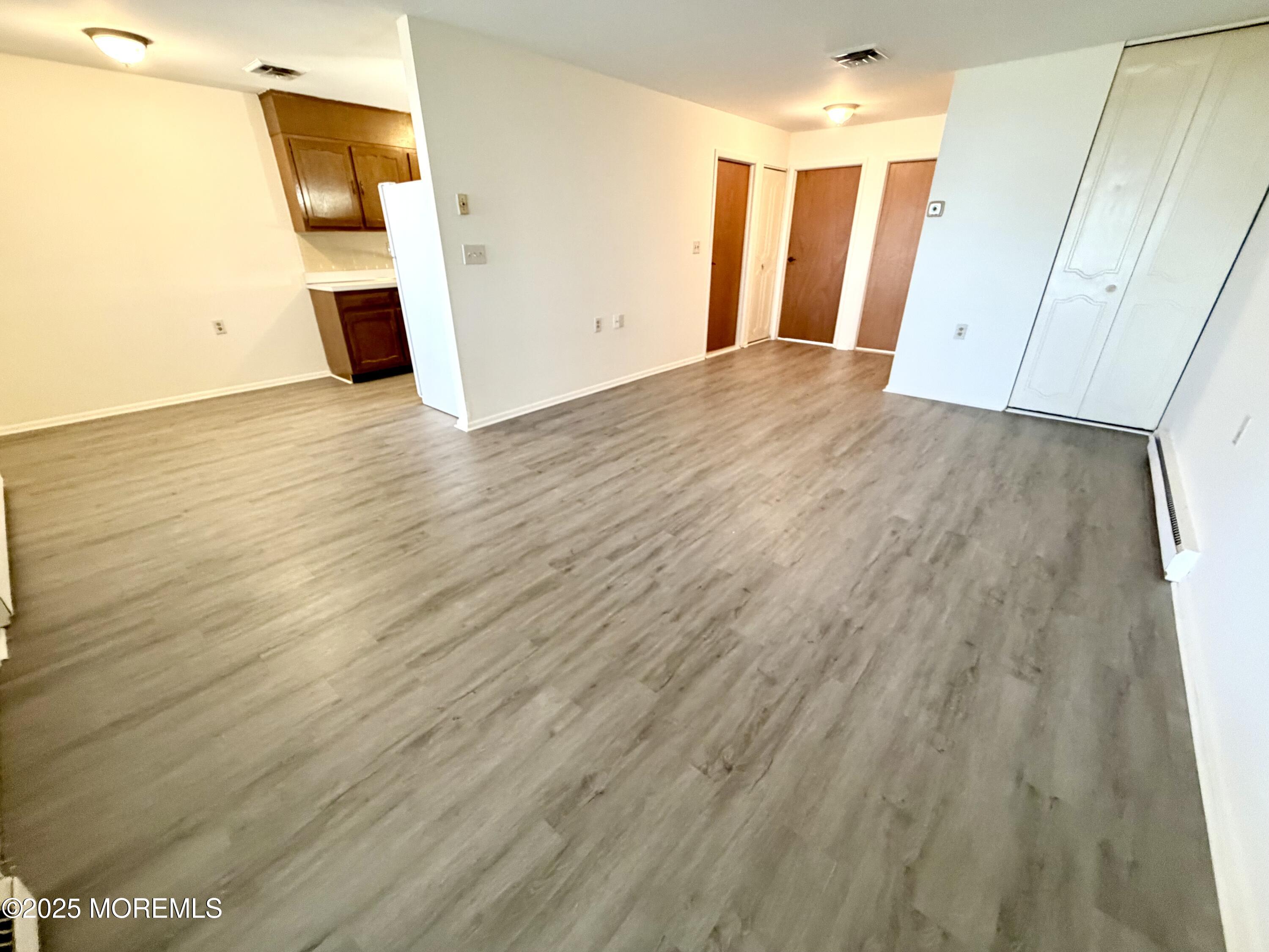 842B Inverness Court Image 5