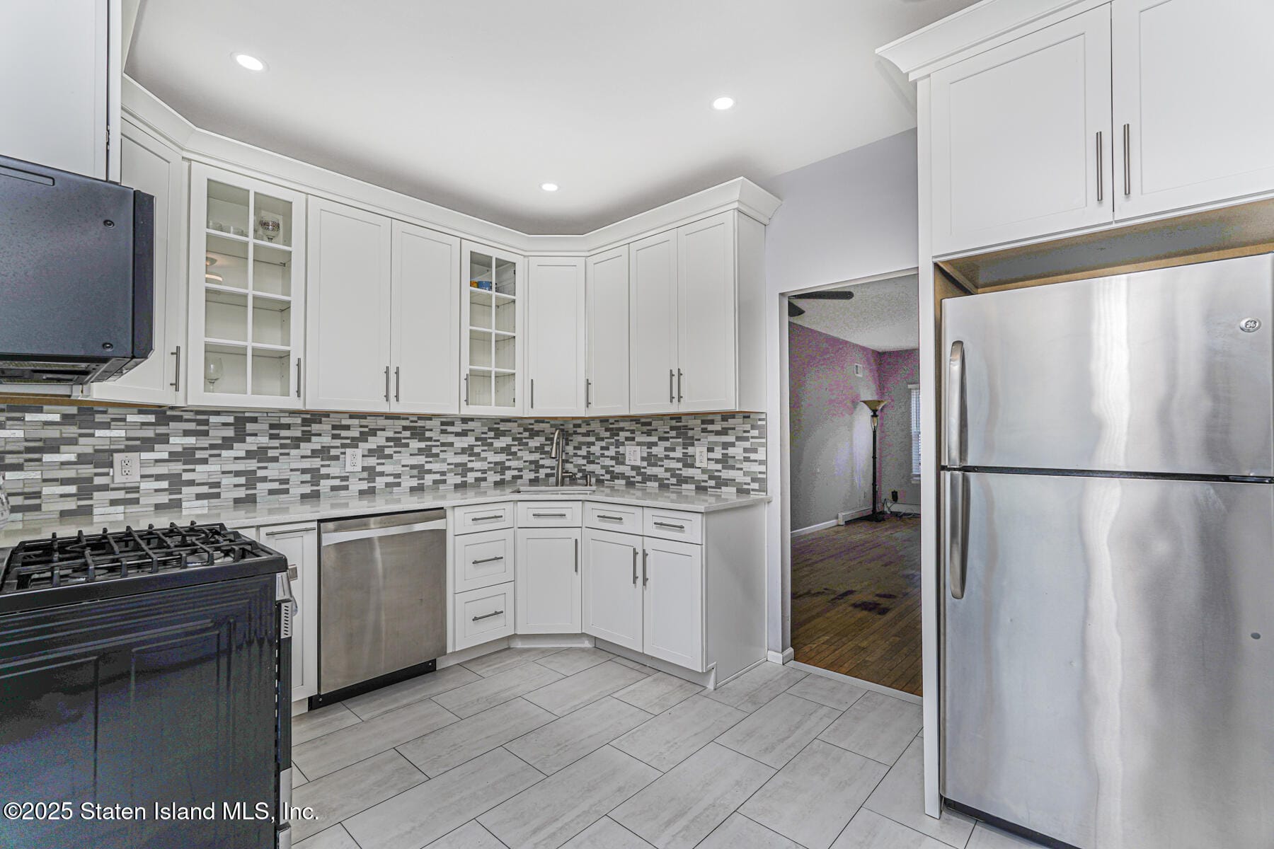 41 Crown Court, Staten Island, NY, 10312 image 12