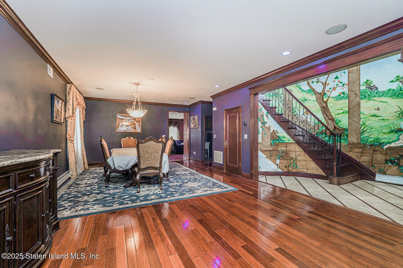 840 Ionia Avenue Image 5