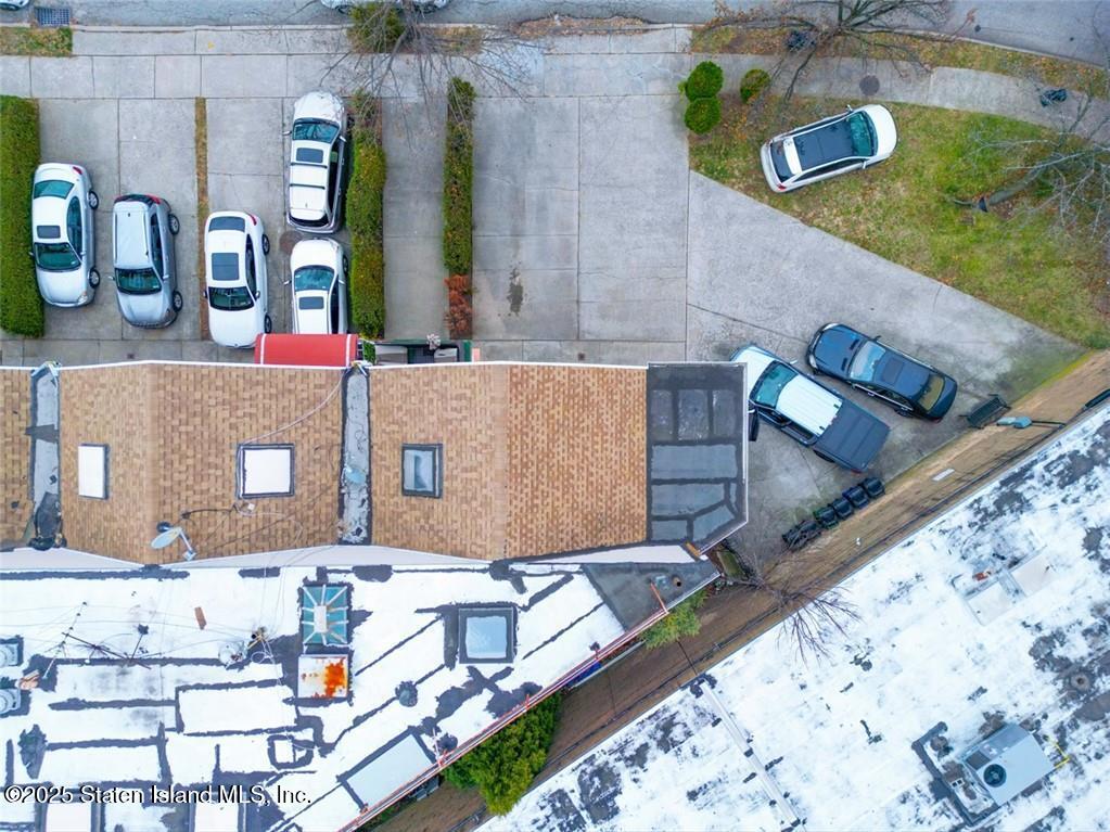 2022 E 53rd Street 1d Image 3