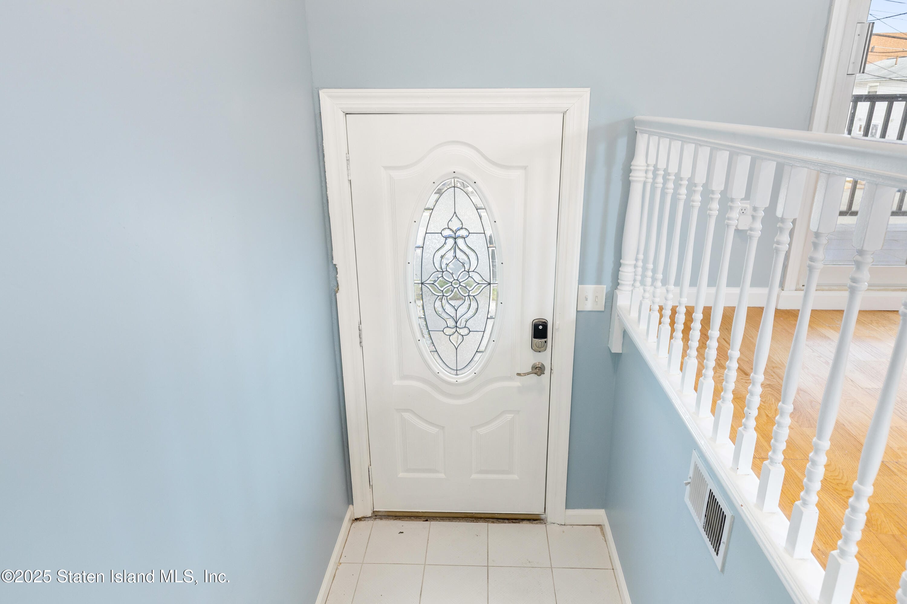 872 Tysens Lane Image 5