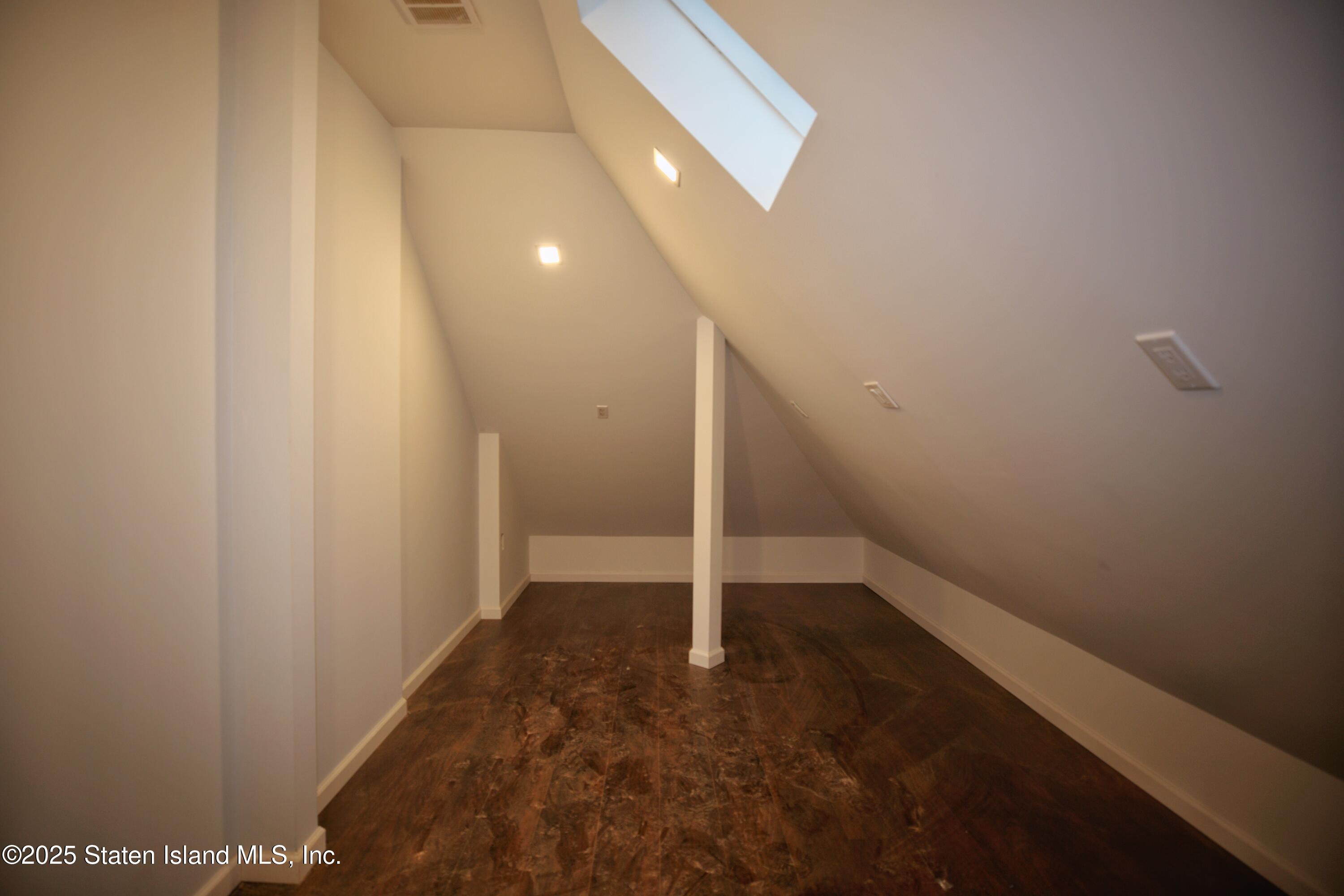 11 Father Capodanno Boulevard, Staten Island, NY, 10305 image 19