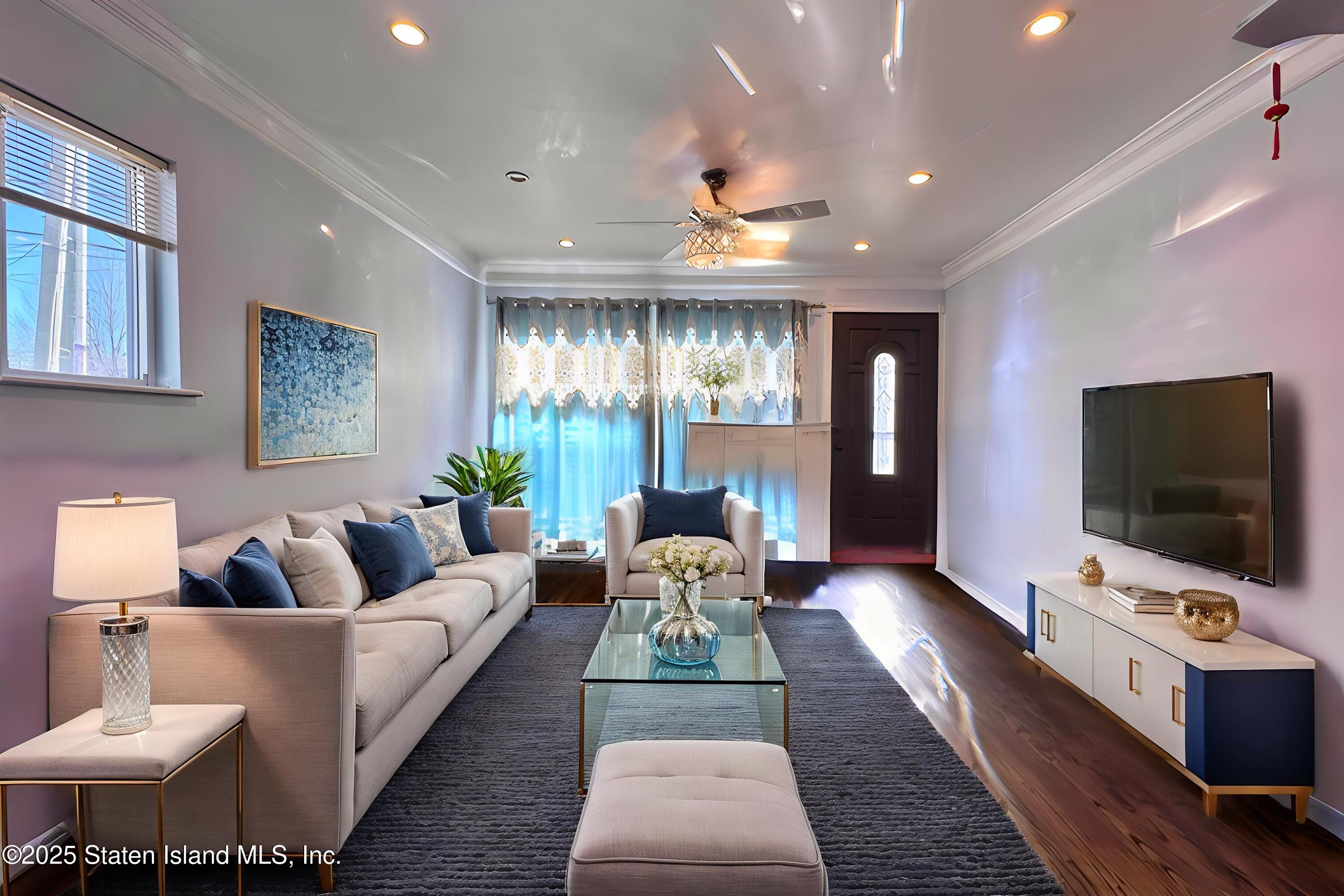 11 Father Capodanno Boulevard Image 2