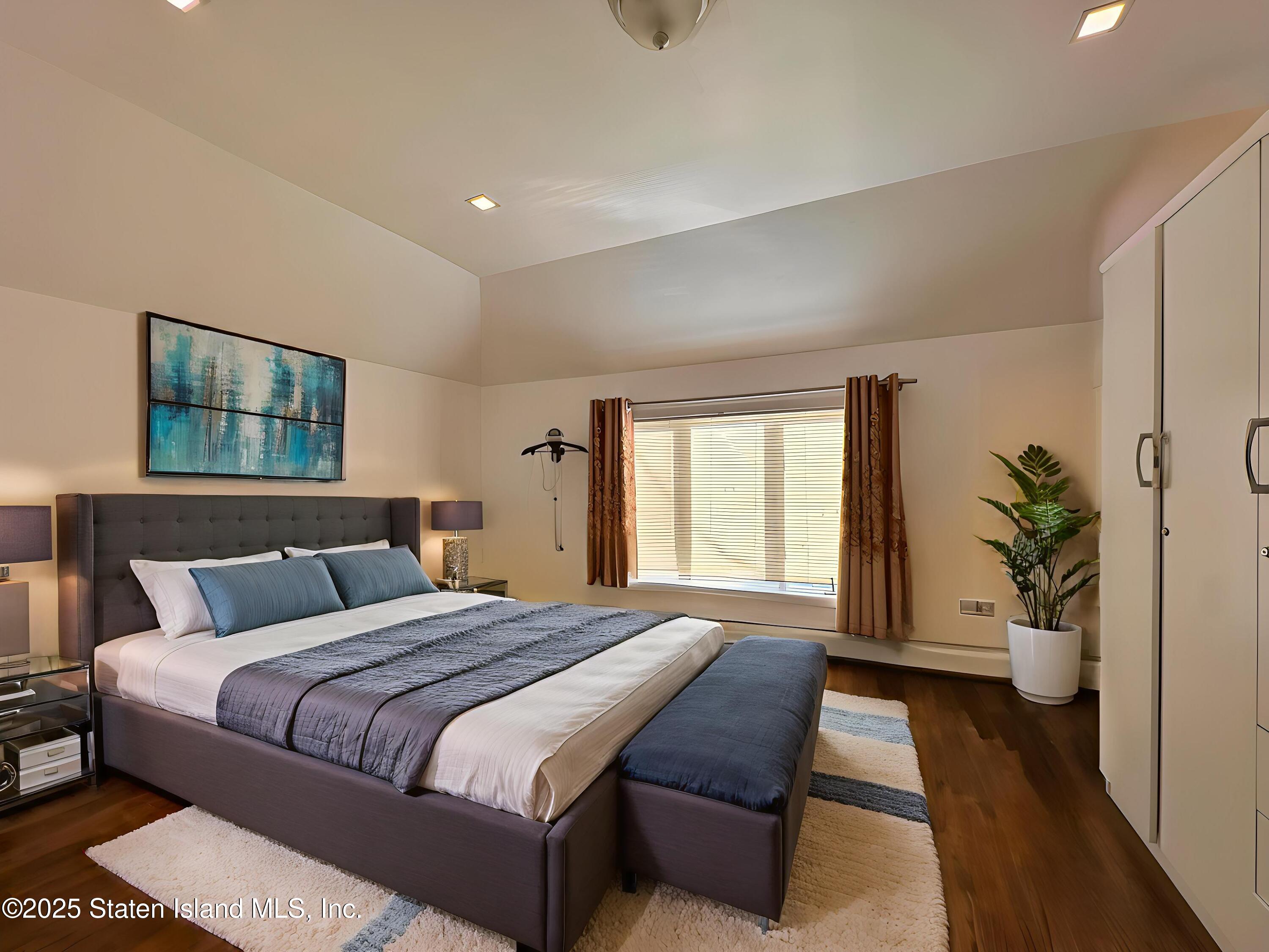 11 Father Capodanno Boulevard, Staten Island, NY, 10305 image 11