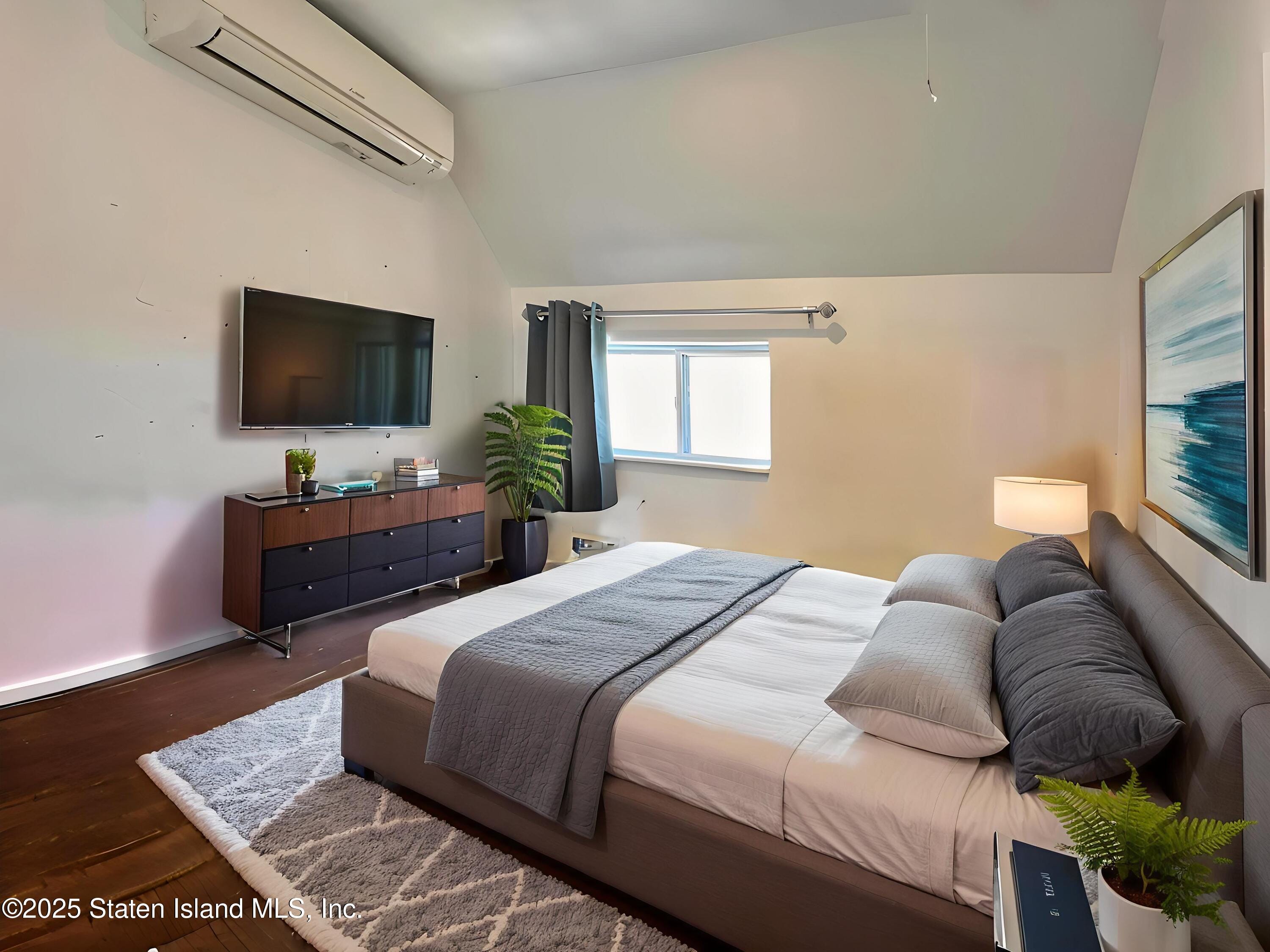 11 Father Capodanno Boulevard, Staten Island, NY, 10305 image 16