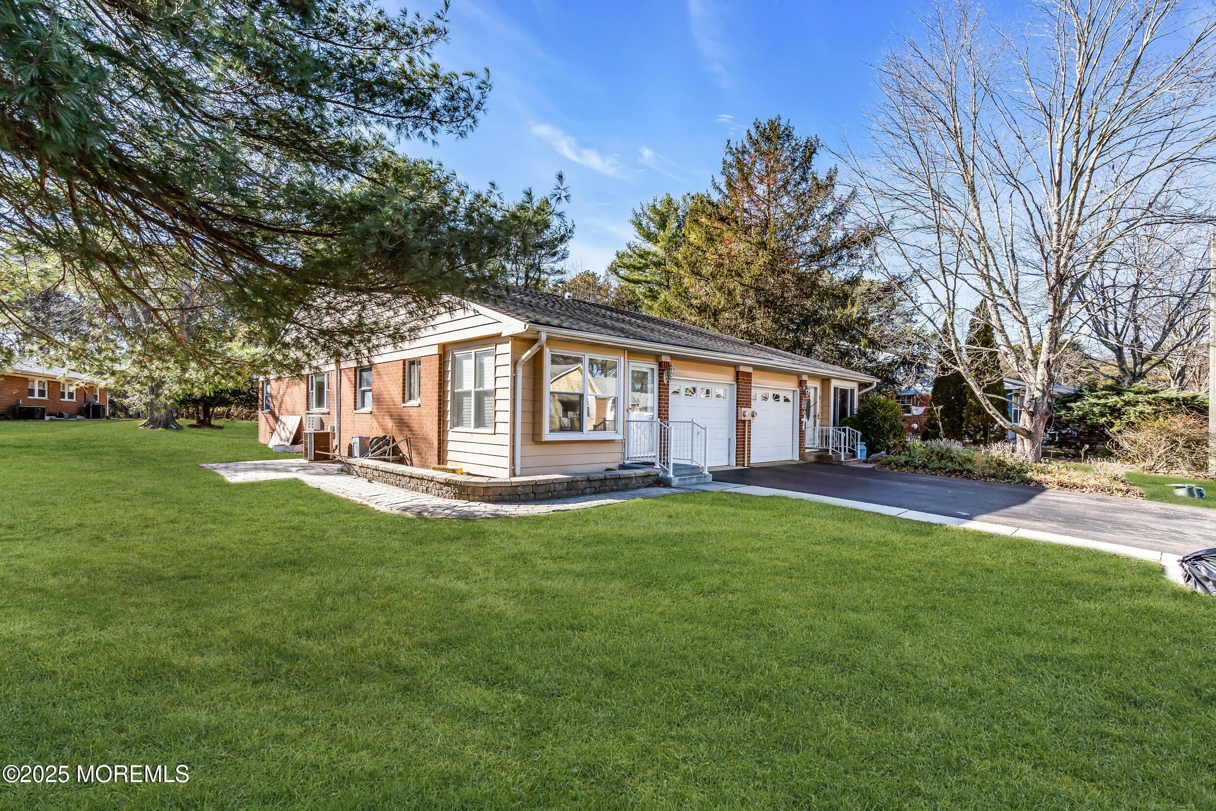 114A Hudson Parkway Image 2