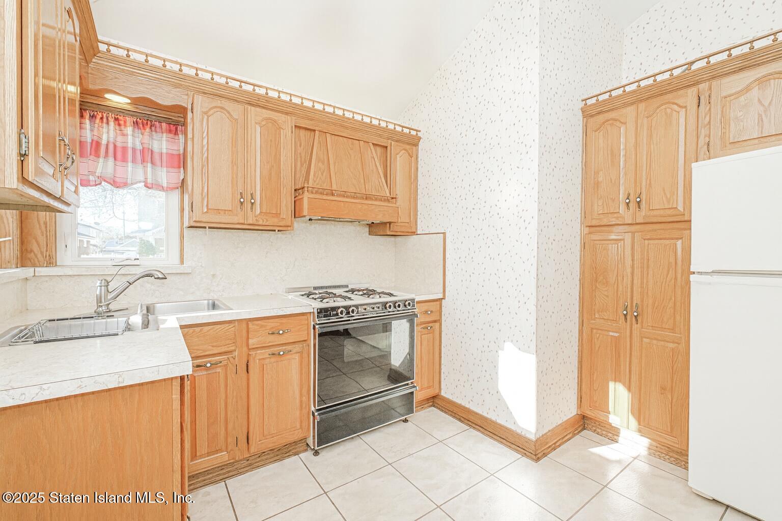 191 Hull Avenue, Staten Island, NY, 10306 image 7