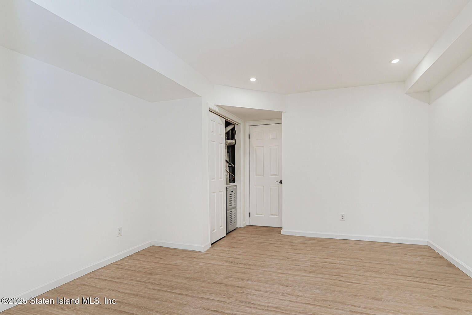 293 Wingham Street, Staten Island, NY, 10305 image 15