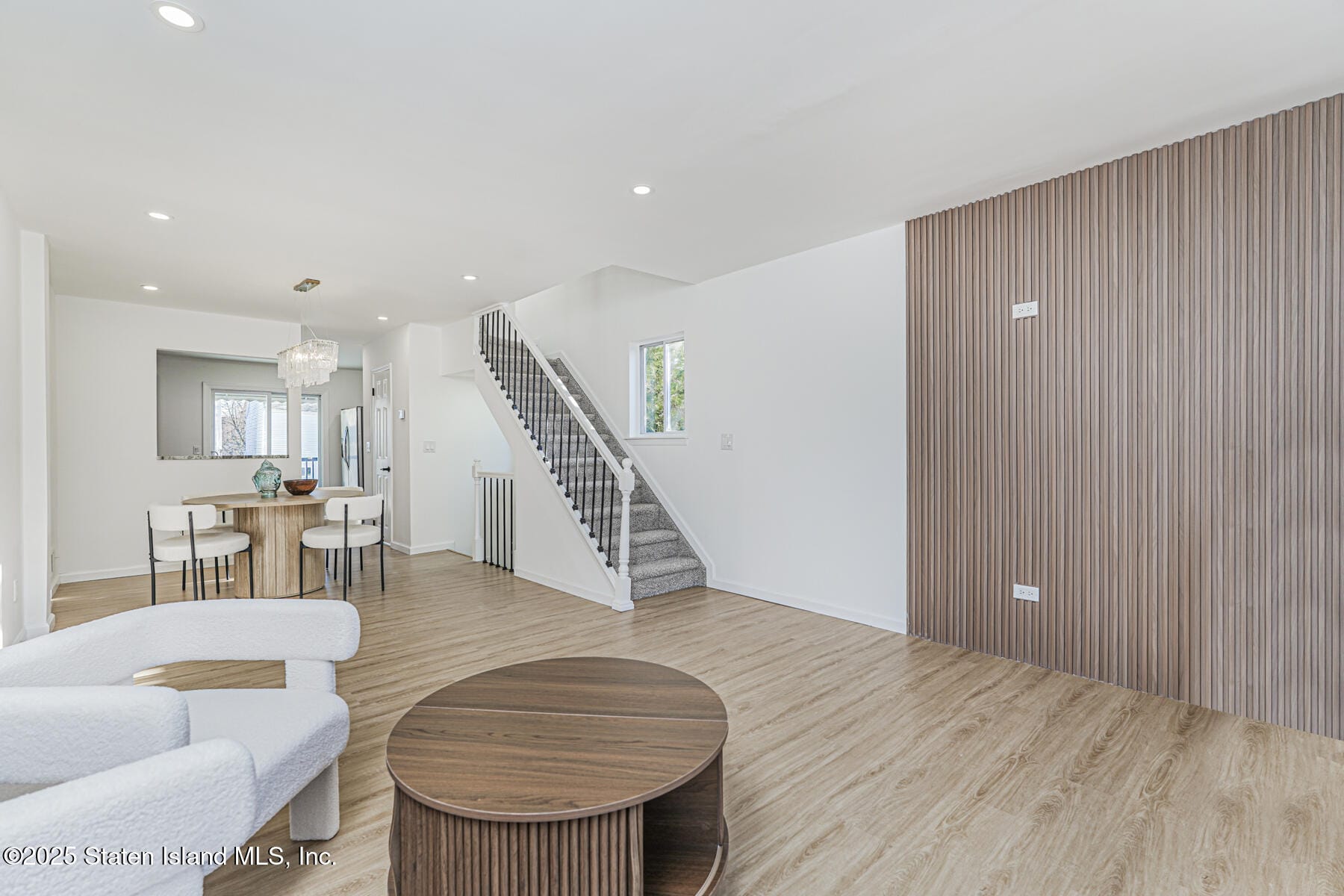 293 Wingham Street Image 5