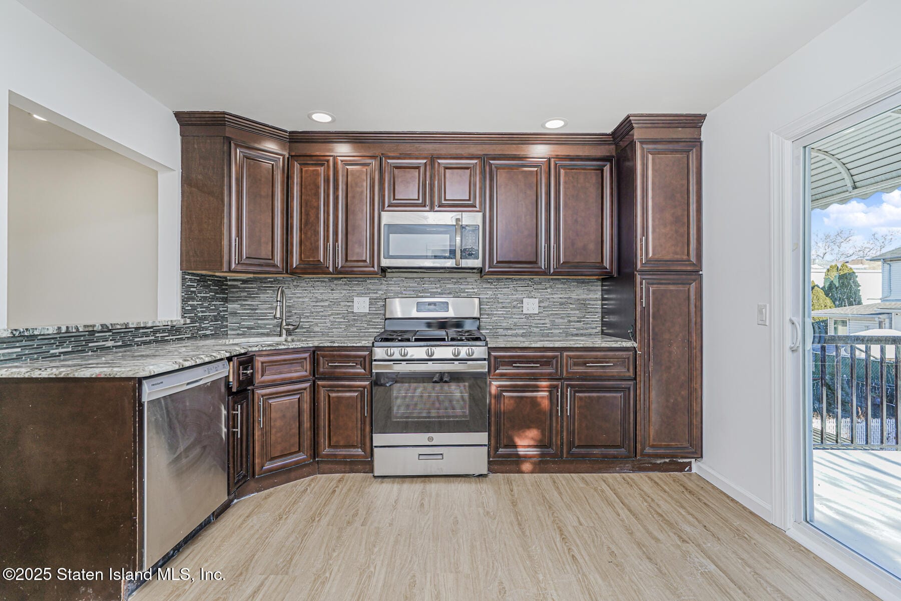 293 Wingham Street, Staten Island, NY, 10305 image 20