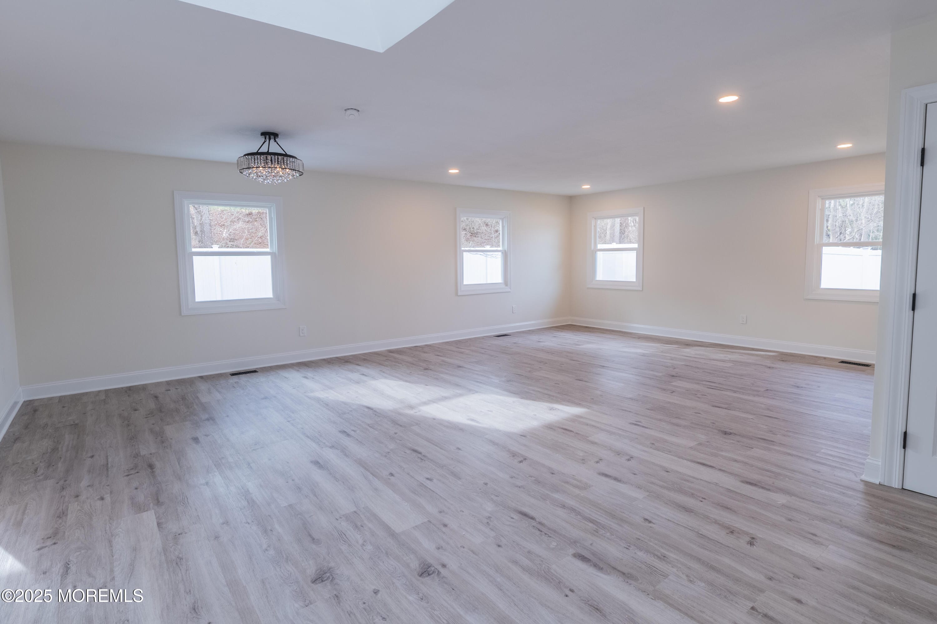 42 Livingston Lane Image 3