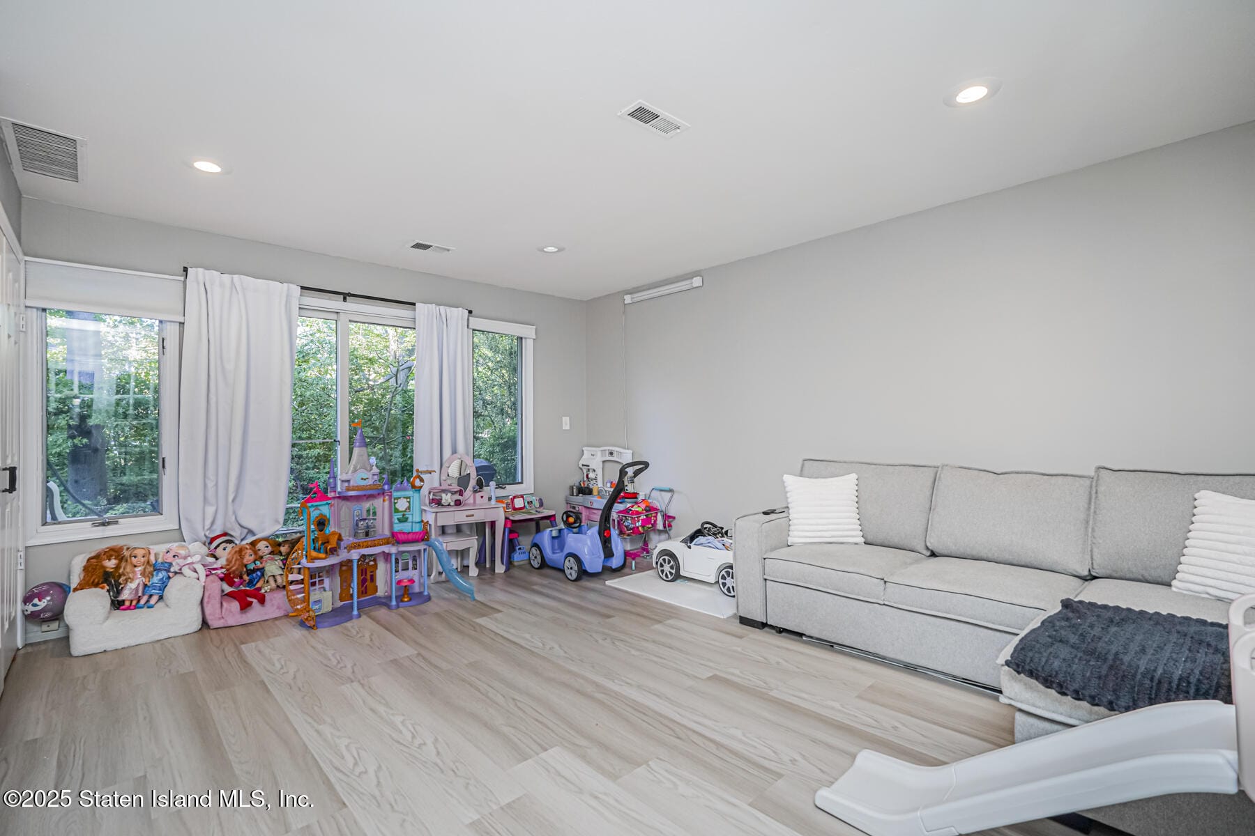 139 Commodore Drive, Staten Island, NY, 10309 image 8