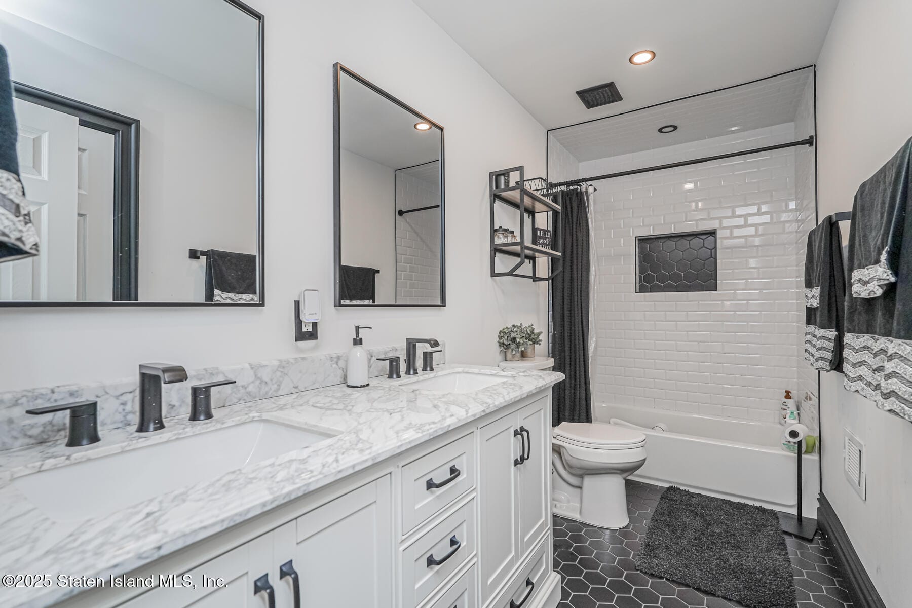 139 Commodore Drive, Staten Island, NY, 10309 image 25