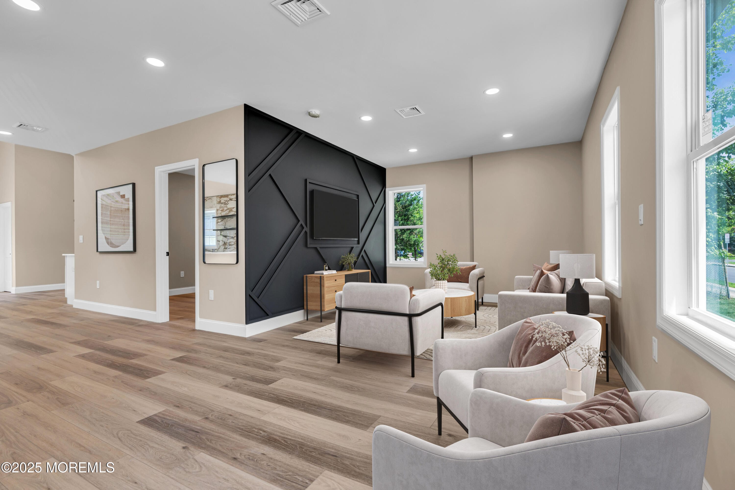 7 Tiger Lilly Court Image 2