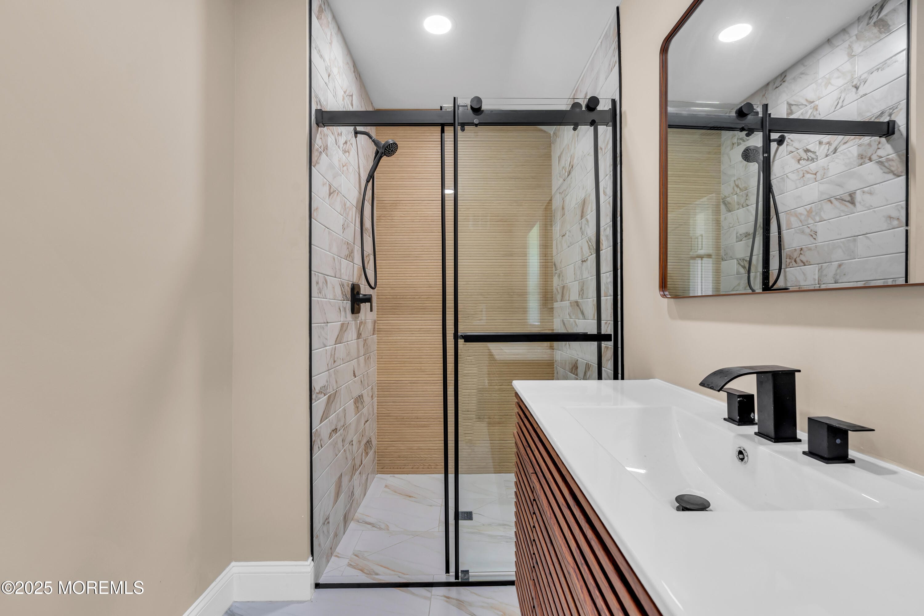 7 Tiger Lilly Court, Sayreville, NJ, 08872 image 18