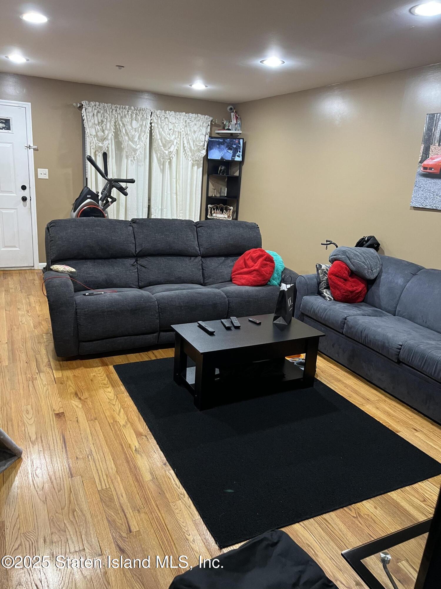 256 Maple Parkway, Staten Island, NY, 10303 image 15