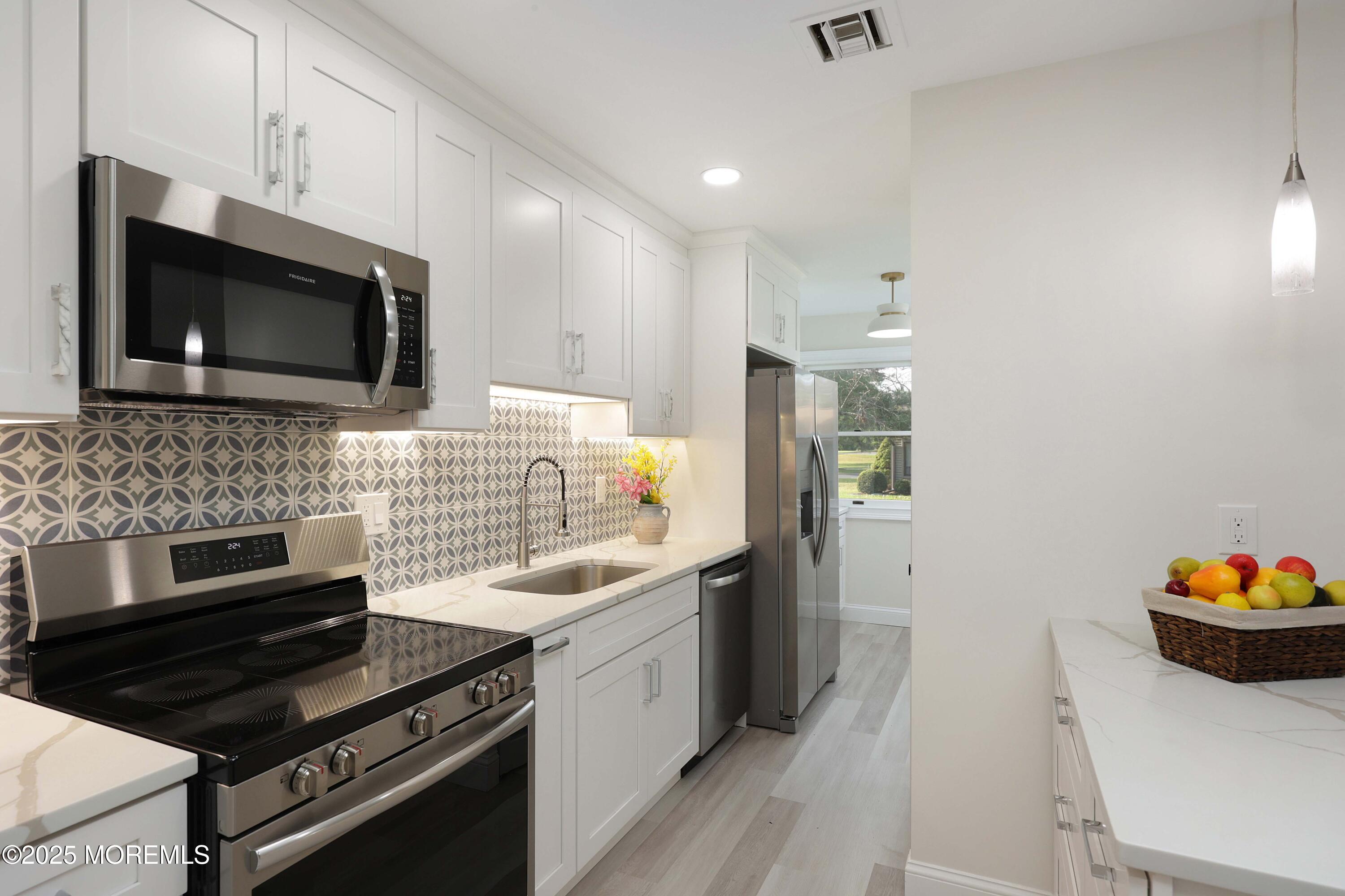 3 Auburn Court, Red Bank, NJ, 07701 image 17