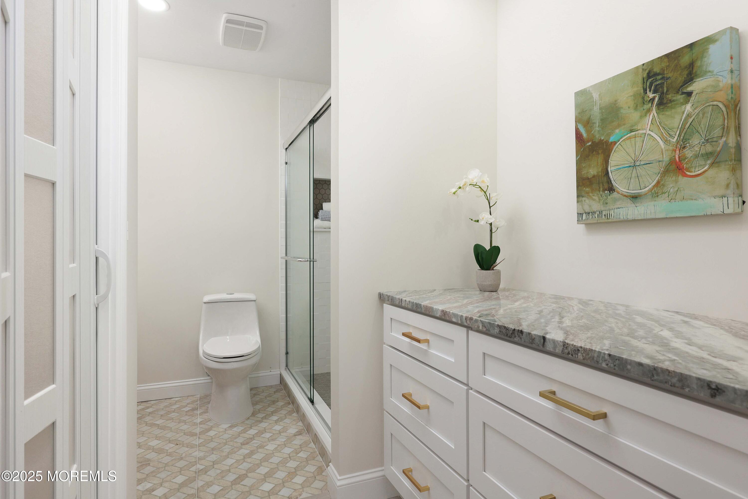 3 Auburn Court, Red Bank, NJ, 07701 image 25