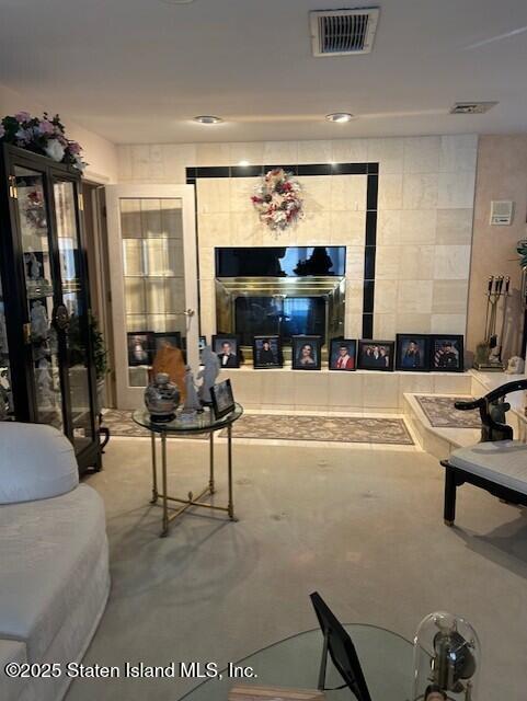 1061 Woodhull Avenue Image 3